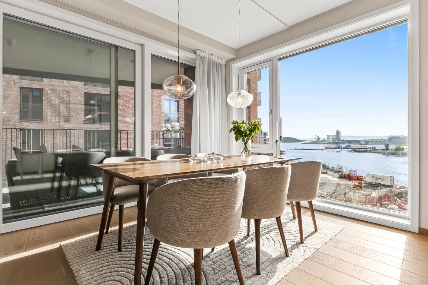 3-roms hjørneleilighet med storslått fjordutsikt - Fra 2023 - 2 bad - Solrik balkong på 17 m² - Mulighet for 4-roms - Garasje*, oslo