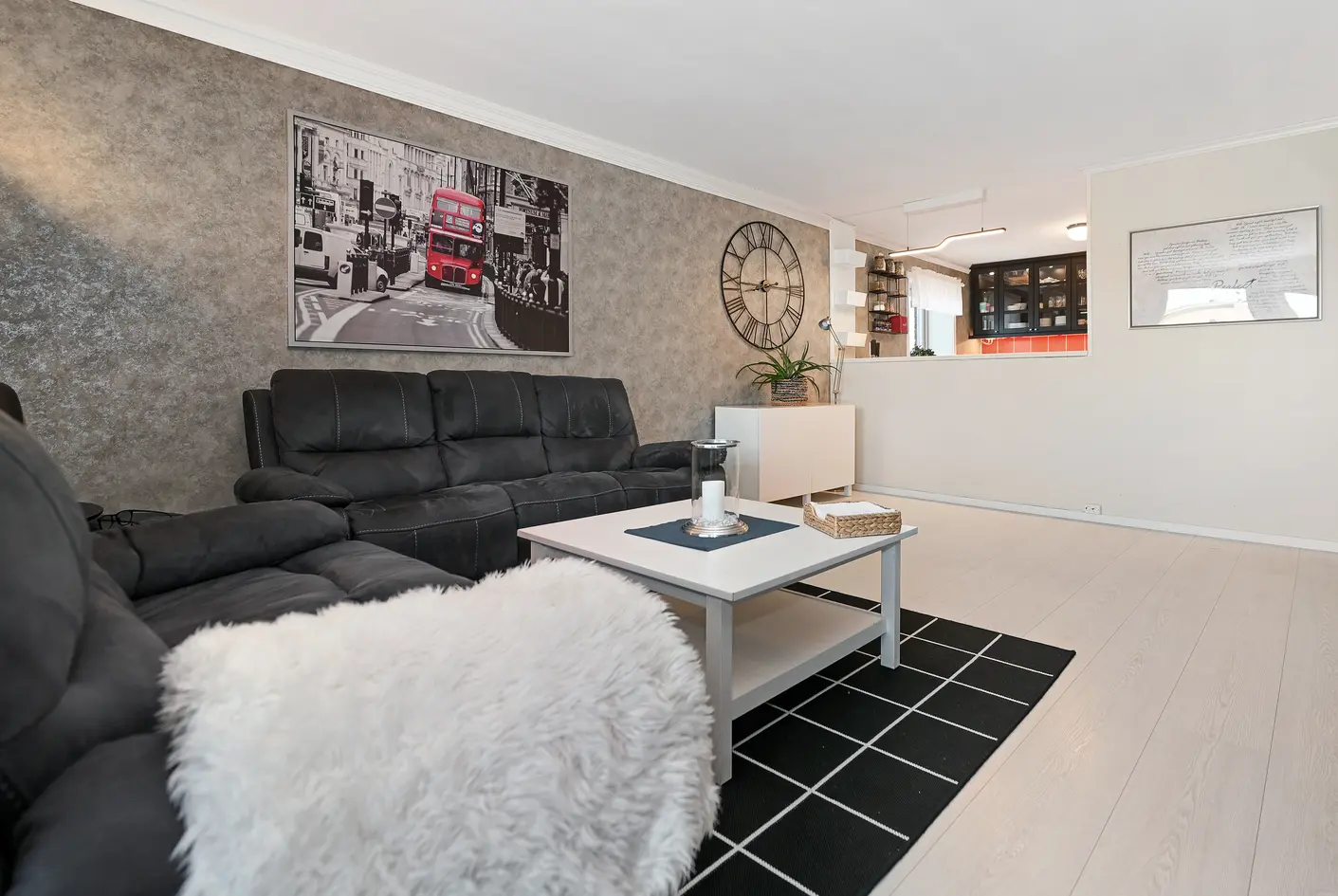 Påkostet hjørneleilighet i toppetasje - 2 soverom - Gode solforhold og skjermet for innsyn - Garasjeplass photo 5
