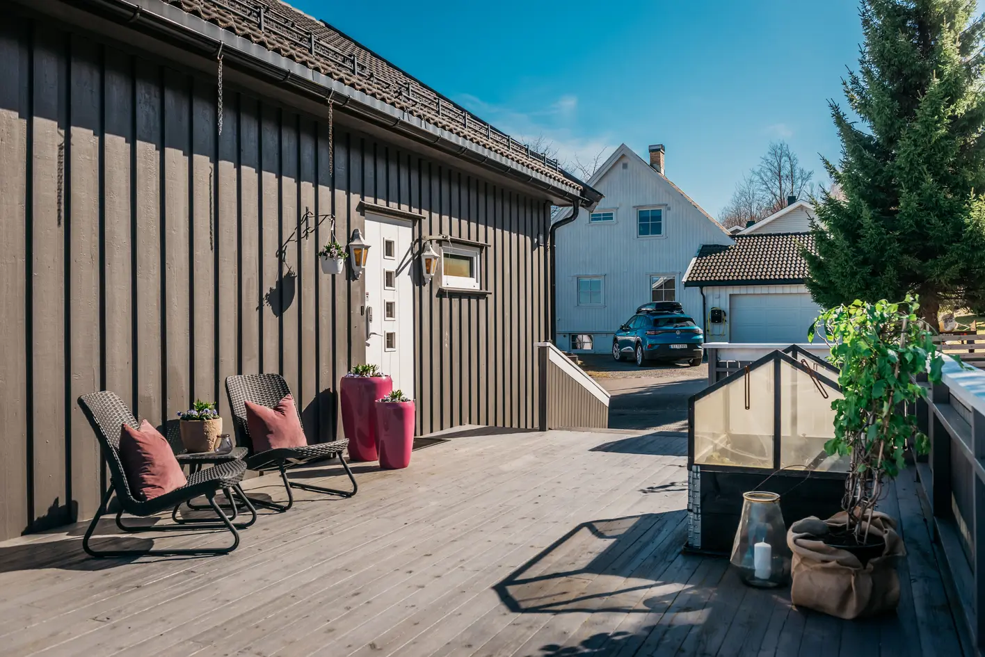 Hyggelig familiebolig med hybel! Gode solforhold og flott utsikt. Nærhet til sentrum og flotte turområder.  photo 4