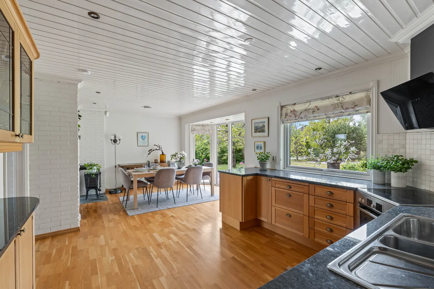 Stor og innholdsrik familiebolig i attraktivt og barnevennlig område på Løveåsen | Stor, solrik tomt  photo 5