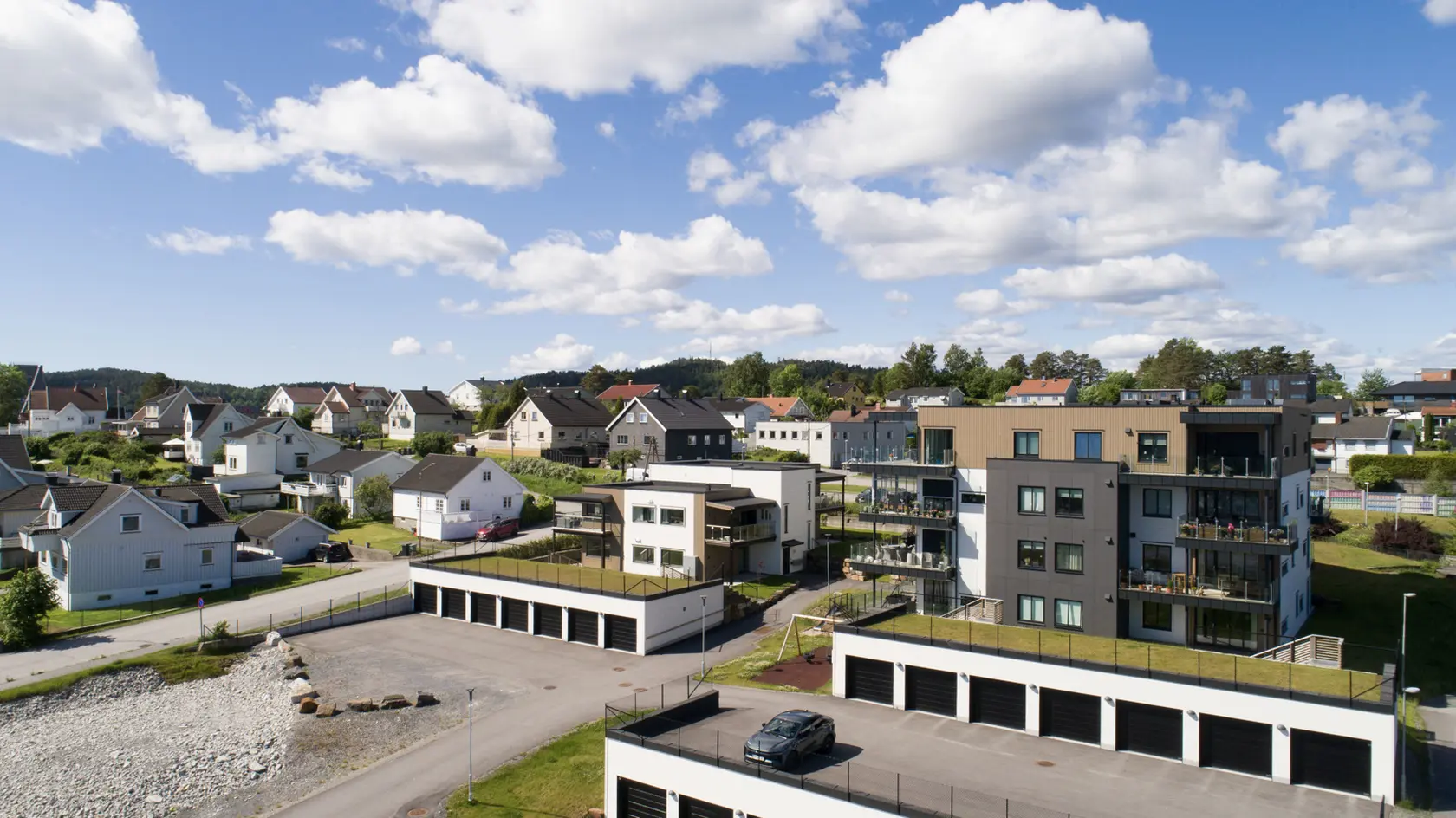 Nye leiligheter til gamle priser -  2 eller 3 sov - IN-ordning - gjestetoalett - store terrasser - garasje - heis. photo 2