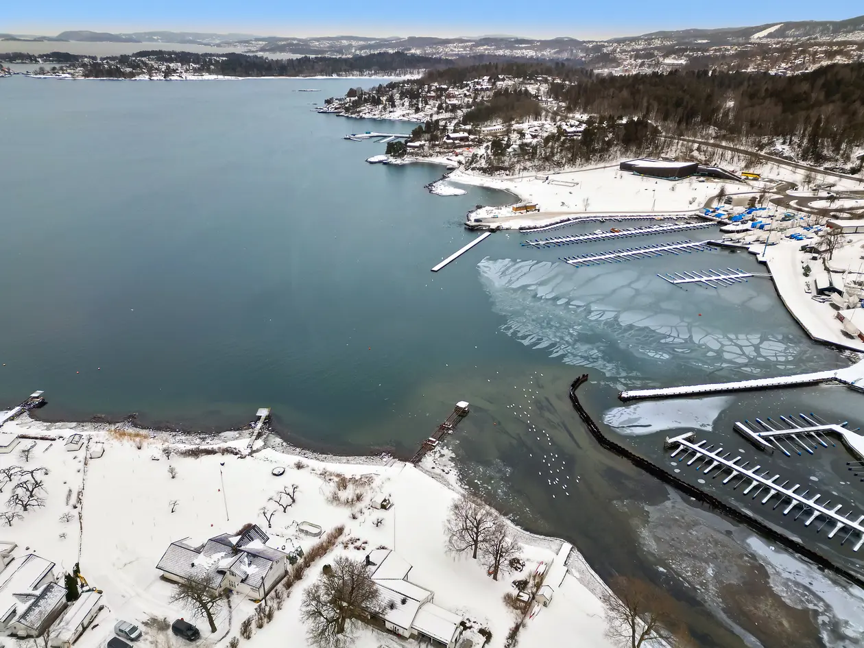 Unik tomt med andel i strandlinje, brygge og naust - Flott beliggenhet i første rekke mot Oslofjorden - Gode solforhold photo 4