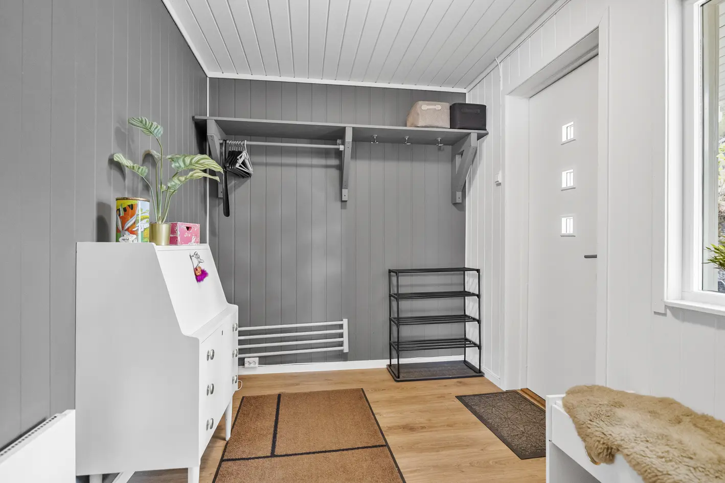Lys & flott enebolig fordelt over tre plan - Sentral beliggenhet - Flott uteområde - Gjennomgått flere oppgraderinger photo 5