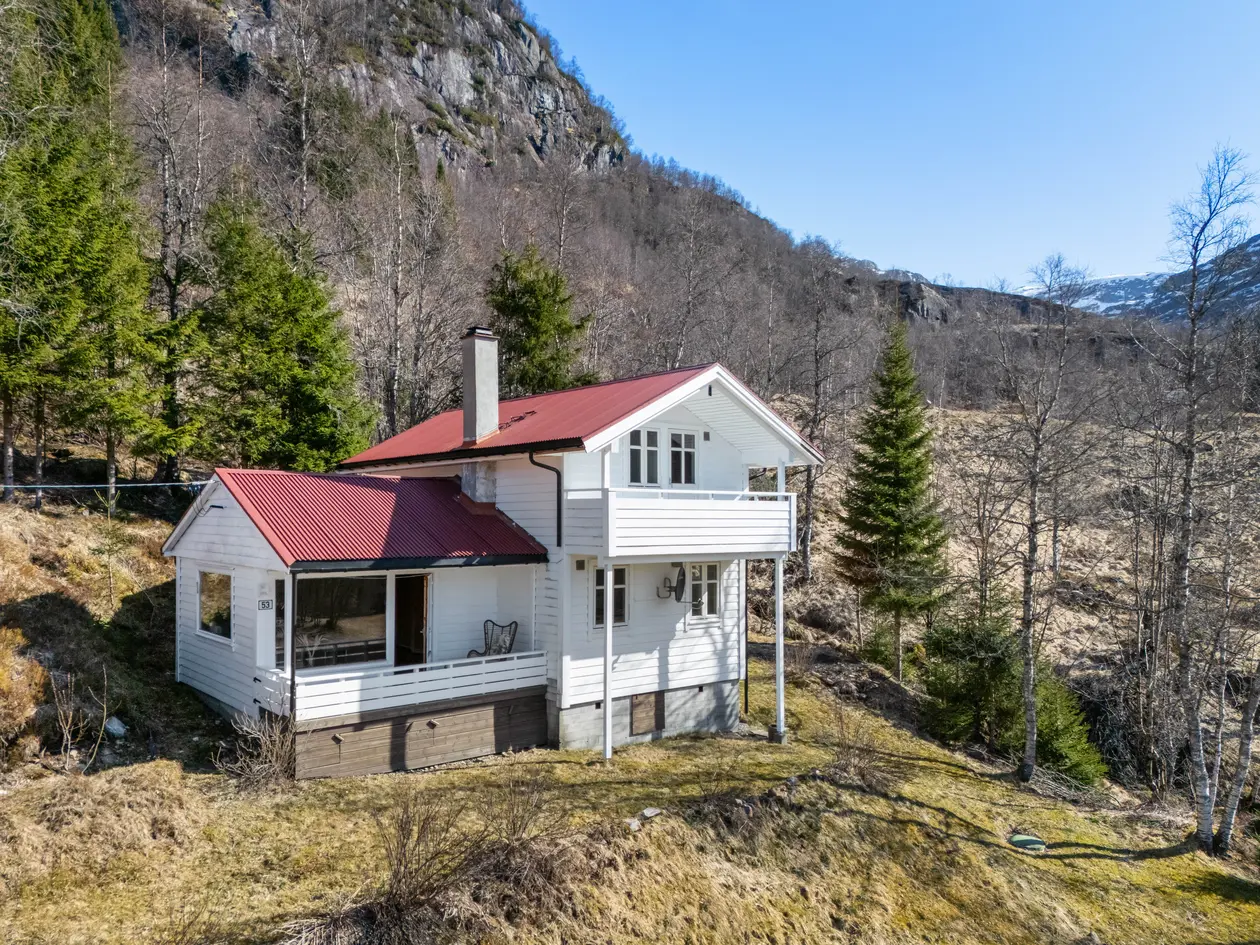 Casa, 77 m², terreny 440 m²