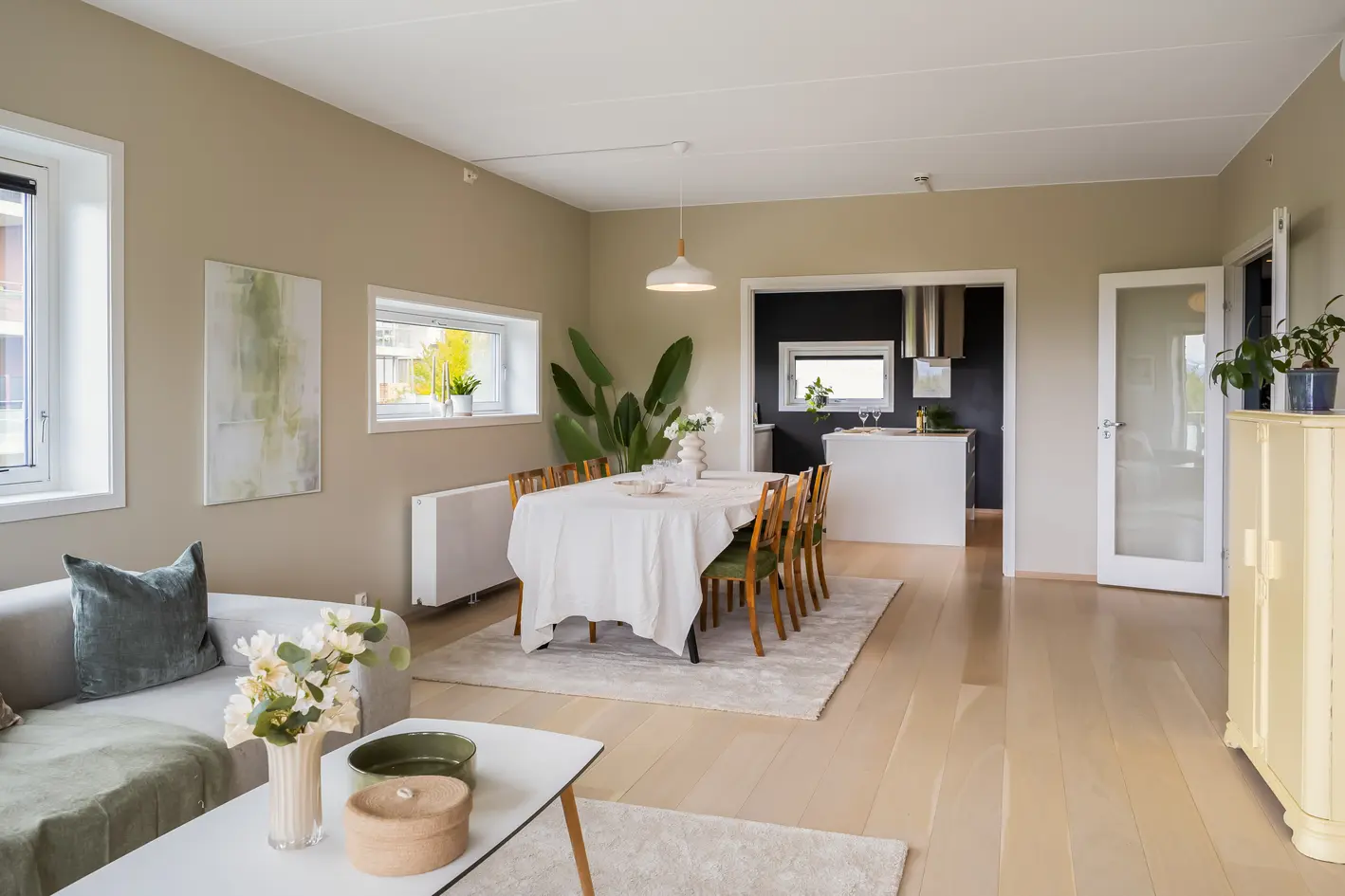 Stor 4-roms hjørneleilighet på 123 m² | 3 romslige soverom | separat vaskerom/WC | P-kjeller m/lader photo 5