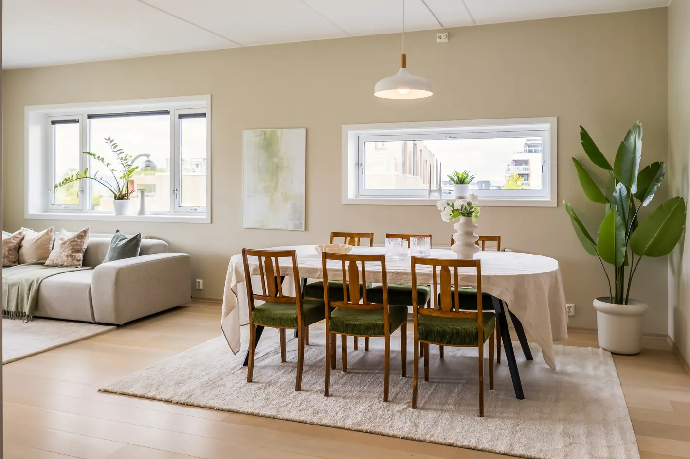 Stor 4-roms hjørneleilighet på 123 m² | 3 romslige soverom | separat vaskerom/WC | P-kjeller m/lader photo 4