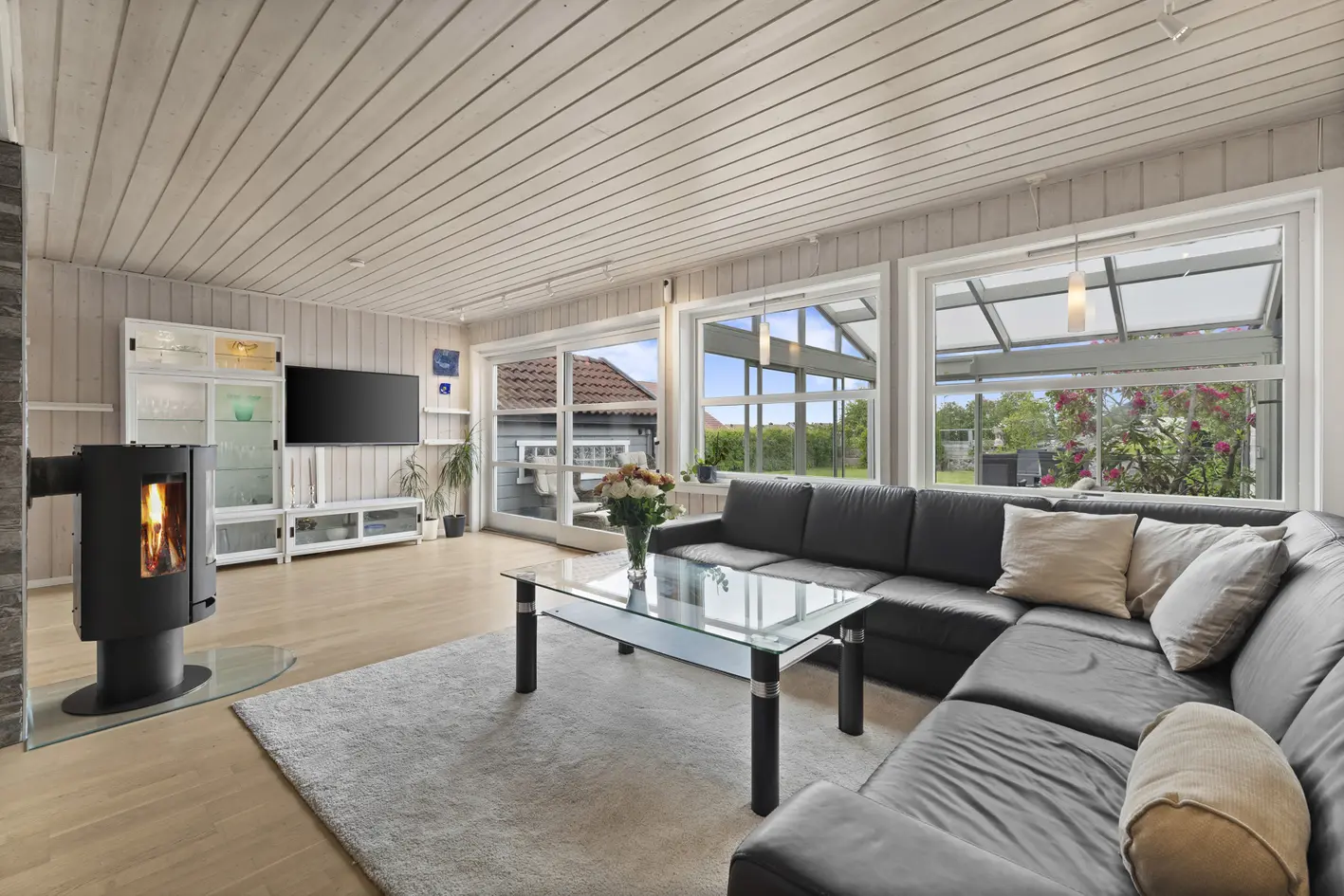 Pen og innholdsrik enebolig | 6 soverom |  Flotte uteområder og utestue | Garasje | Barnevennlig | Solrik hage photo 3