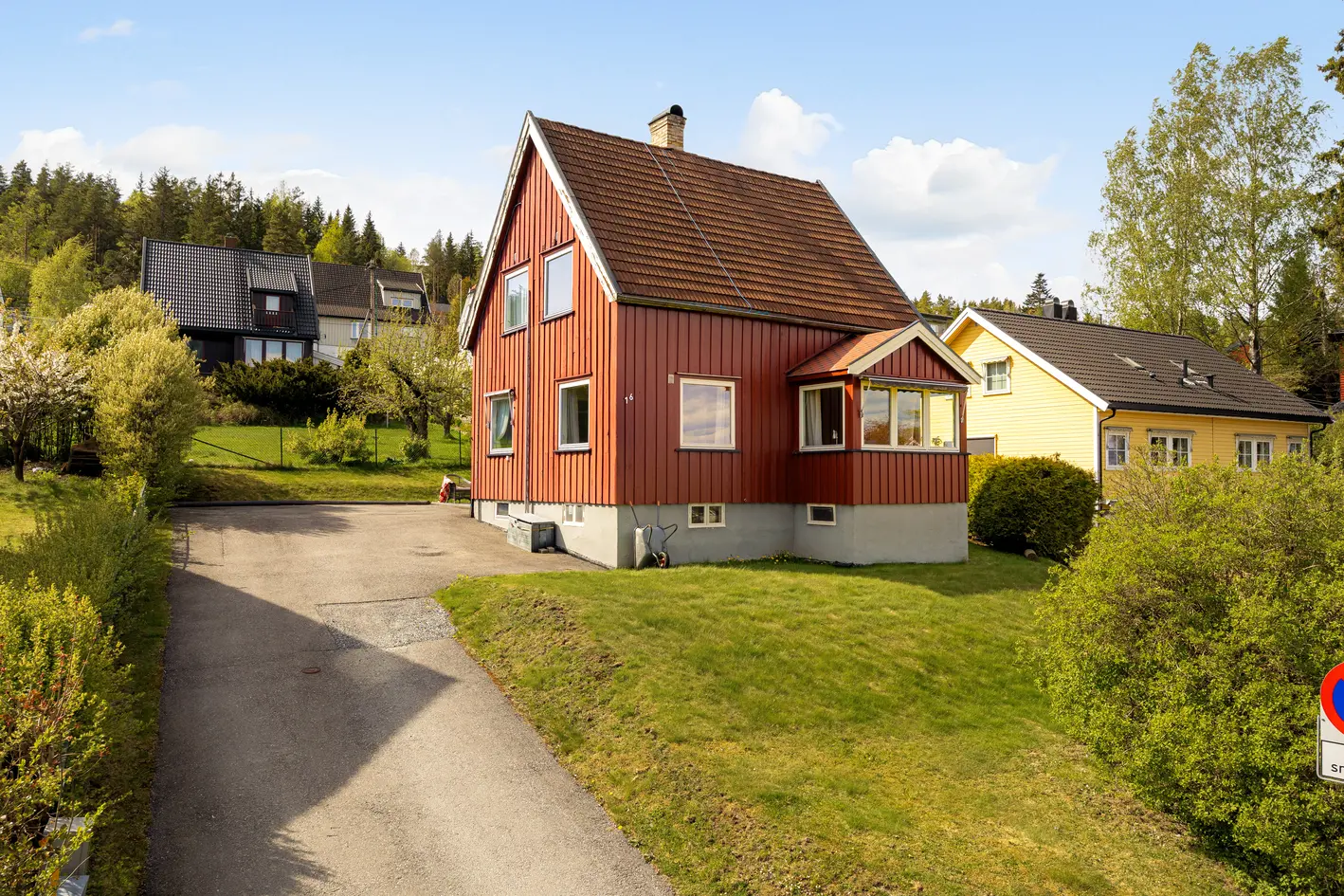 Sjelden og sjarmerende enebolig fra 1930 med originale gulv | Svært sentral beliggenhet og perfekt for pendlere photo 3