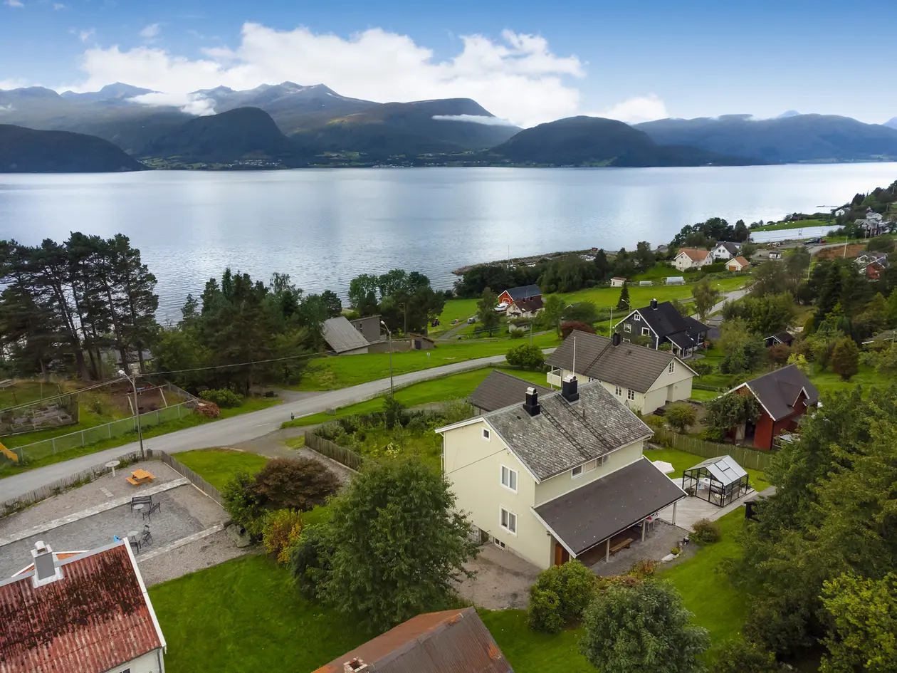 Sekken - Innholdsrik enebolig med fine uteareal og sentral beliggenhet! photo 4