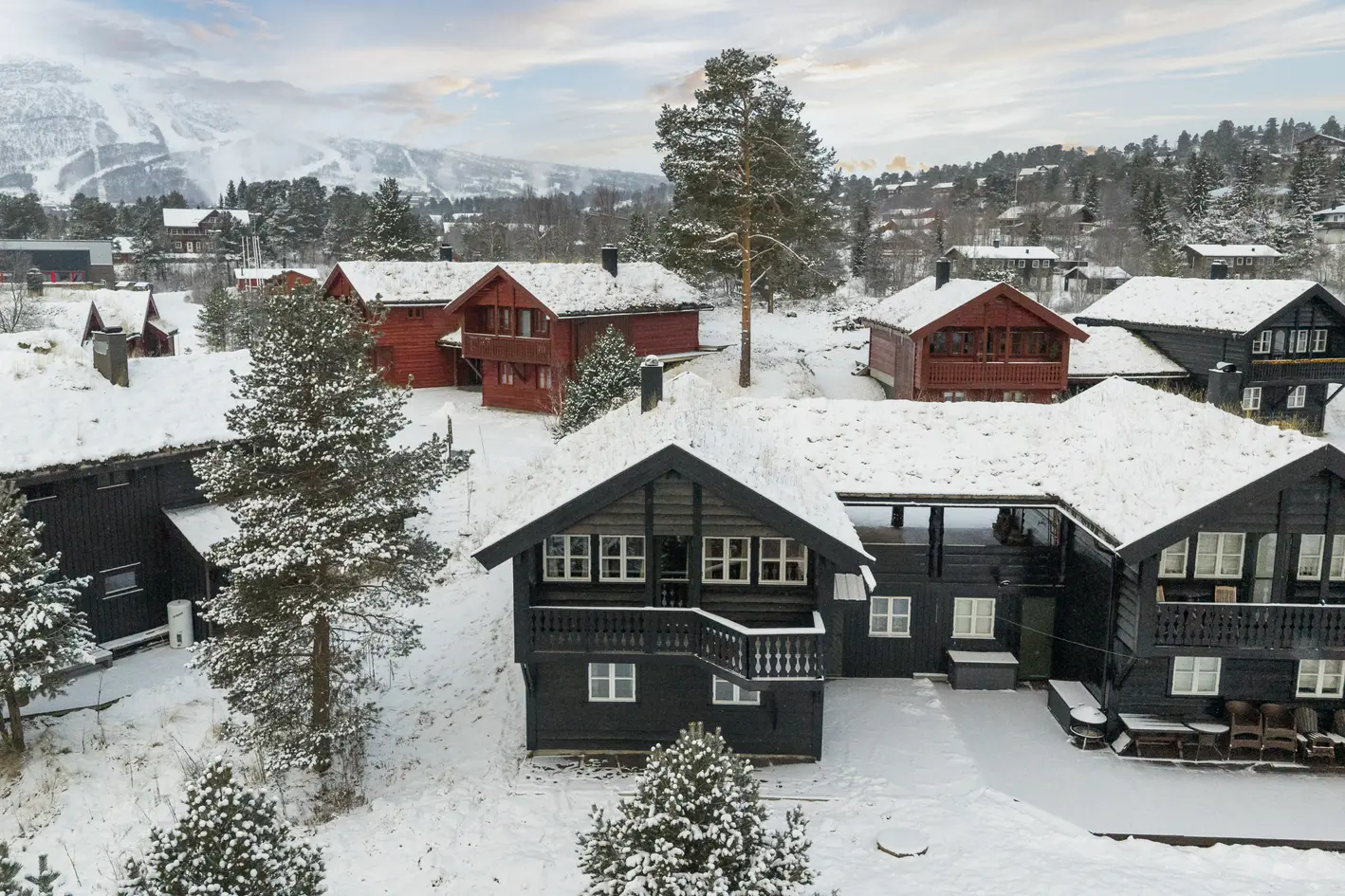 Hovden- Veslestøylen | Innholdsrik hytte med 3 soverom -gode solforhold og fin utsikt, kort vei til skiløype og sentrum!, hovden i setesdal