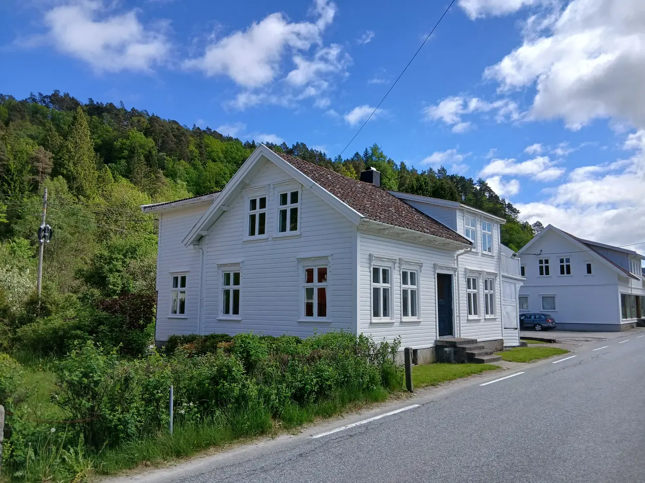 Enebolig i Buhølen | Gode solforhold | Renovering må påregnes. photo 4