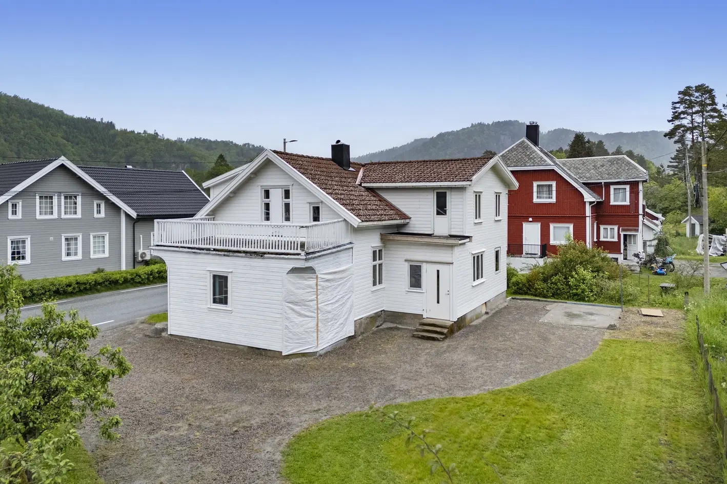 Enebolig i Buhølen | Gode solforhold | Renovering må påregnes. photo 2