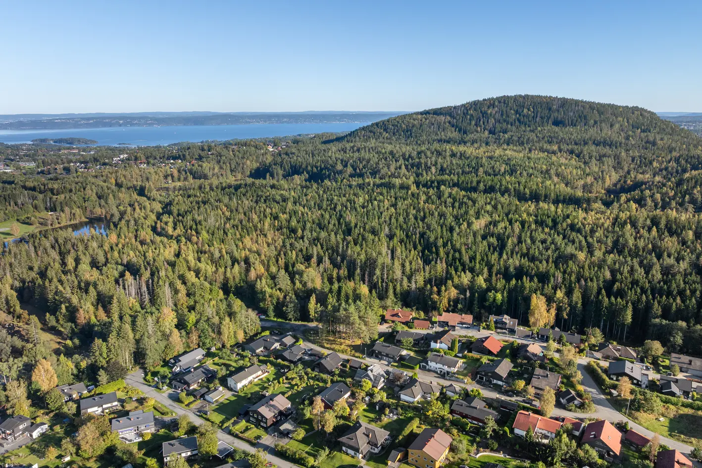 Flott enebolig i attraktiv og barnevennlig området – Solfylt og pen eiendom - Garasje – Nær marka, skole/bhg m.m photo 4