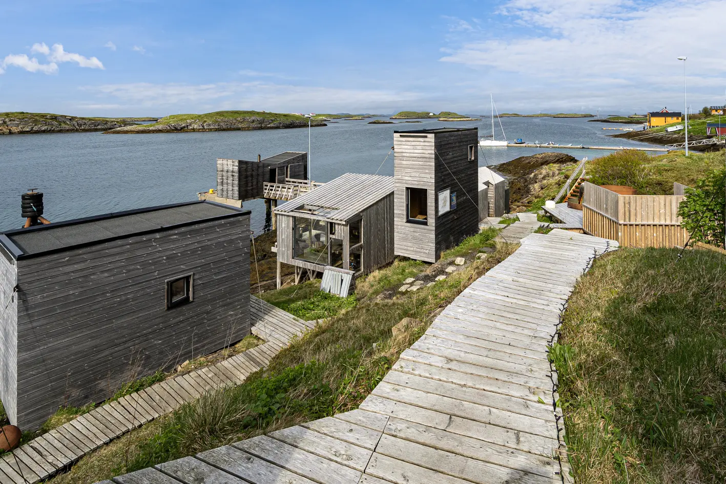 Fleinvær - Sørvær - reiselivskonseptet "fordypningrommet" - beliggende i havgapet i sjeldne flotte omgivelser photo 3