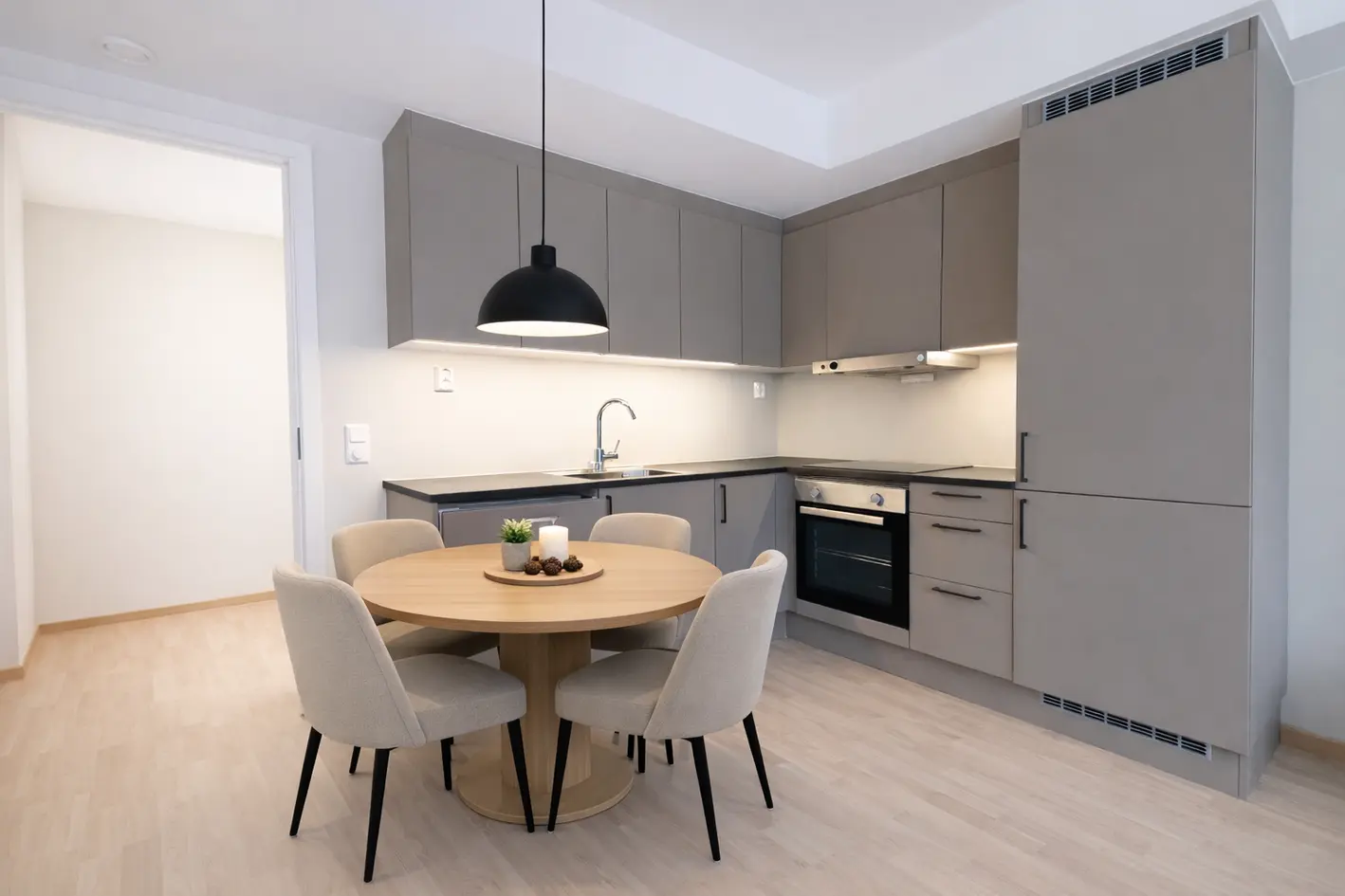 Moderne 2-R fra 2024 | Balkong | Garasjeplass | IN-ordning | Sentralt  photo 5