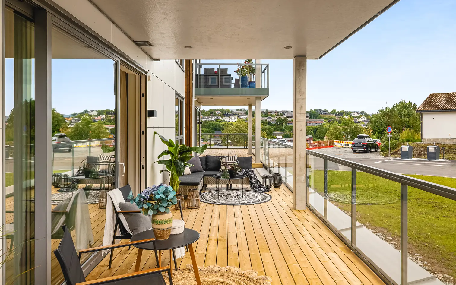 Helt ny 3-roms leilighet i Os sentrum |Stor terrasse, gode solforhold |Heis og garasje | To bad og in-suite løsning photo 2