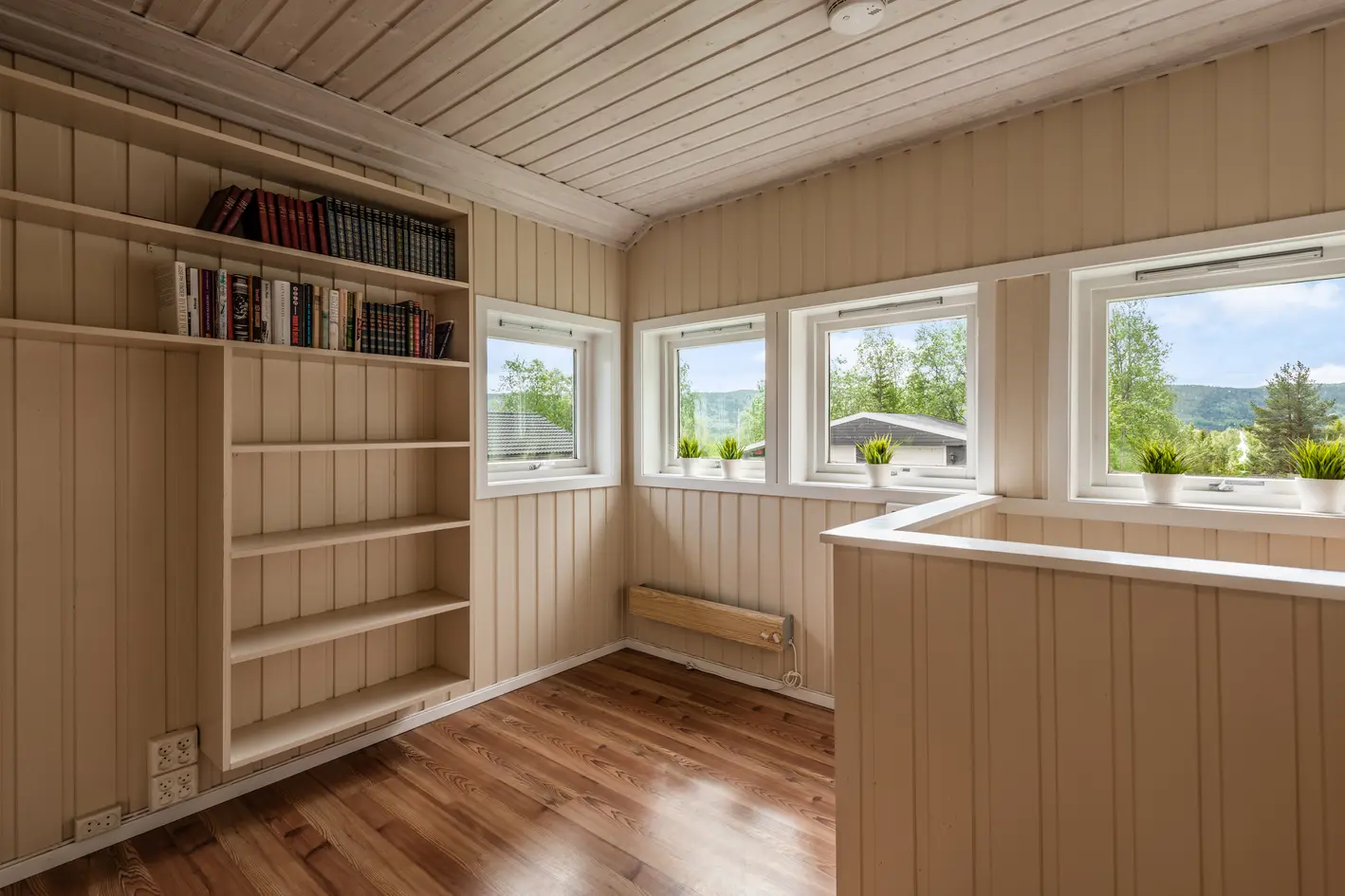 Enebolig i rolig område på Geilo. To garasjeplasser | morgensol photo 5