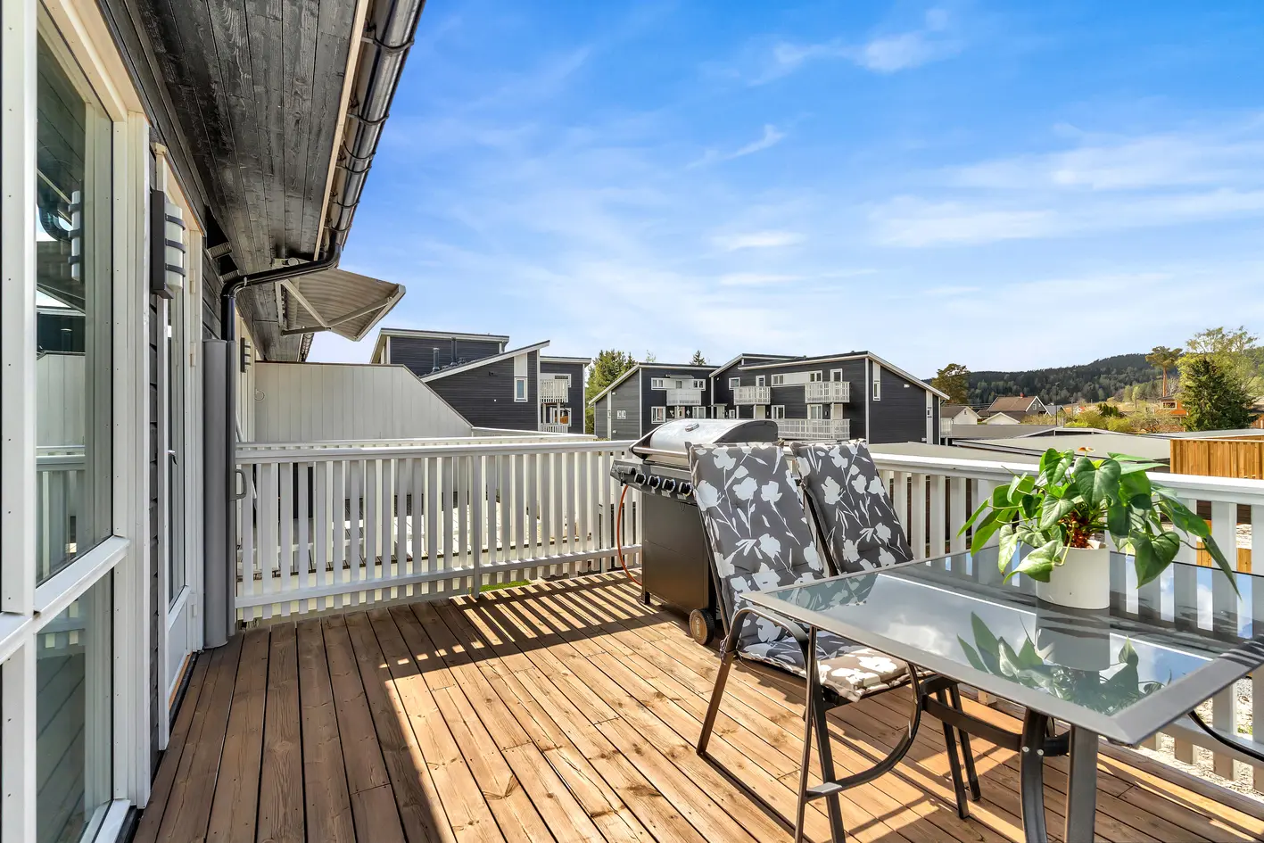 Arealeffektiv hjørneleilighet med god standard| Vestvendt balkong på 12 m² | Carport| Supert førstegangskjøp! photo 5