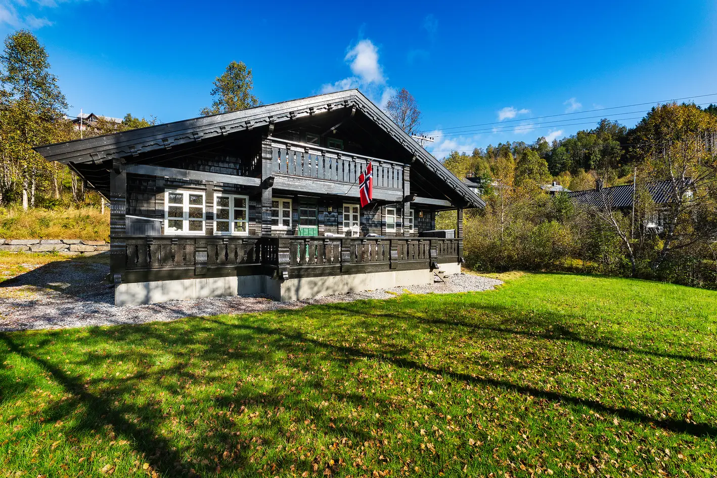 Flott og familievennlig hytte | 2 min fra Furedalen | Gode solforhold | Vinterbrøytet vei helt frem | Helårs hytte