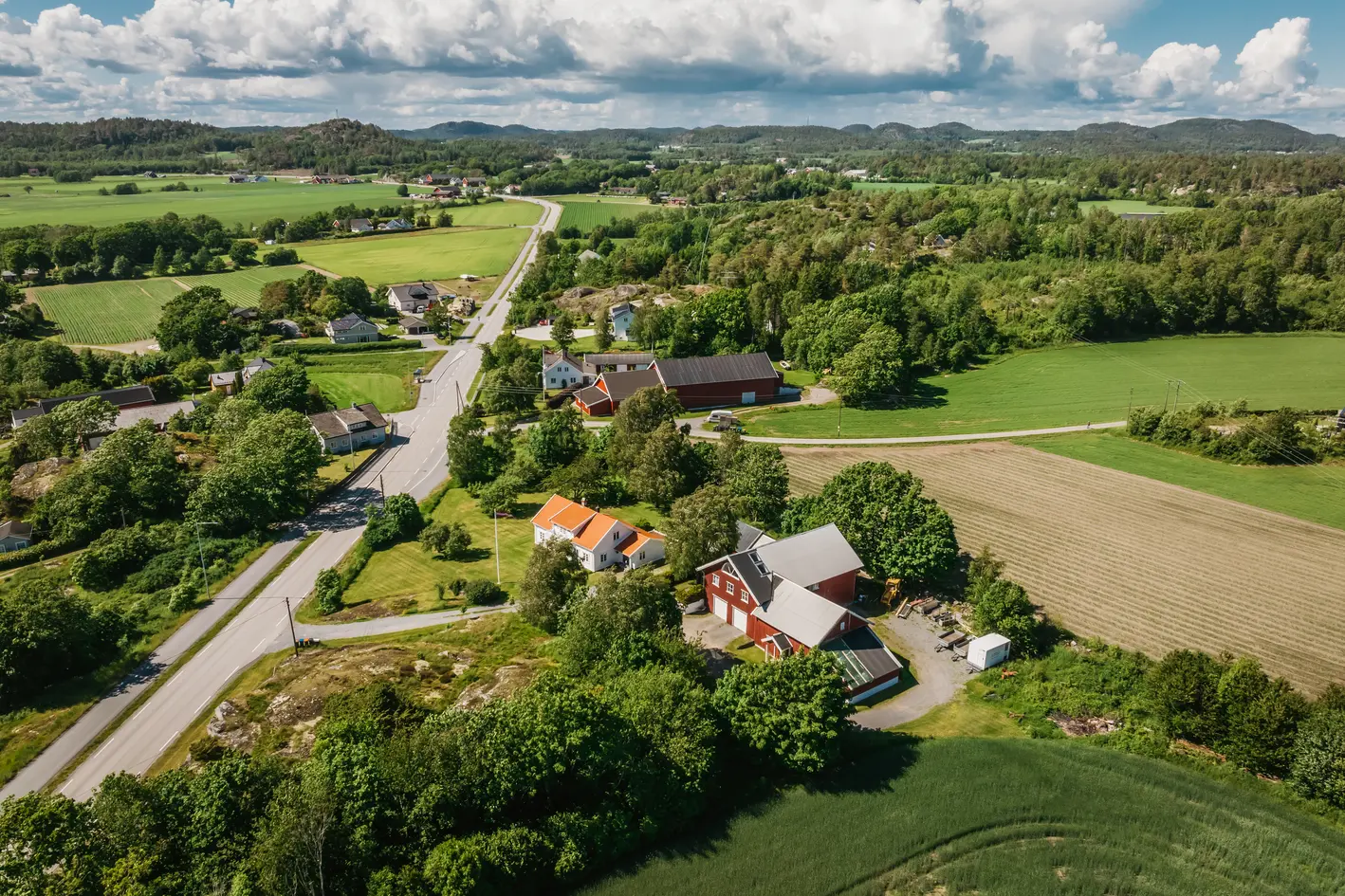 Unik landbrukseiendom på ca. 218 mål med hyttetomter, skog, dyrket mark, strandsoner - Årlige inntekter ca. kr 175 000,- photo 5