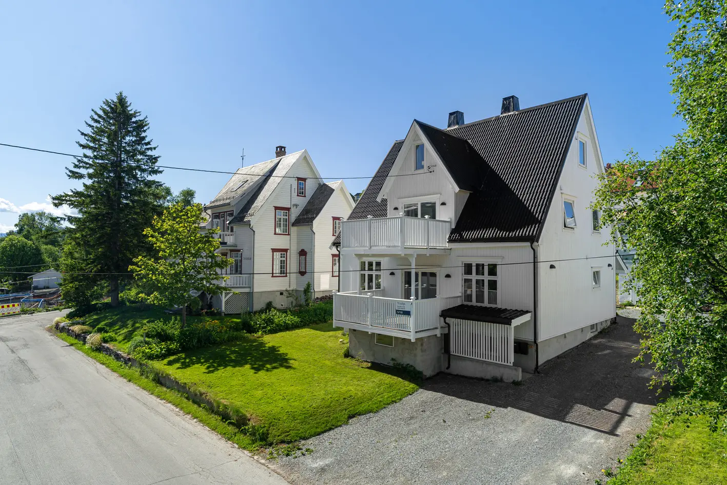 HERSKAPELIG VILLA MED UTLEIE | Flott standard | Gode leieinntekter | Etterspurt beliggenhet | Sjelden mulighet!, tromsø