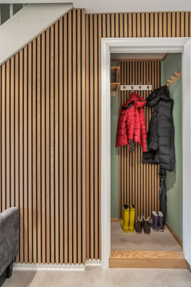 Vesentlig modernisert enebolig over to plan! 2 nyere baderom og kjøkken - Inngjerdet hage - Terrasse på 38 m² - Peis photo 5