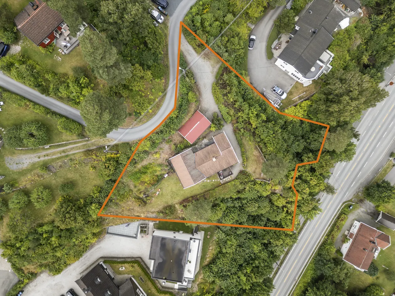 Hus – Vollen, Sjøstrand, Arnestad - Flere