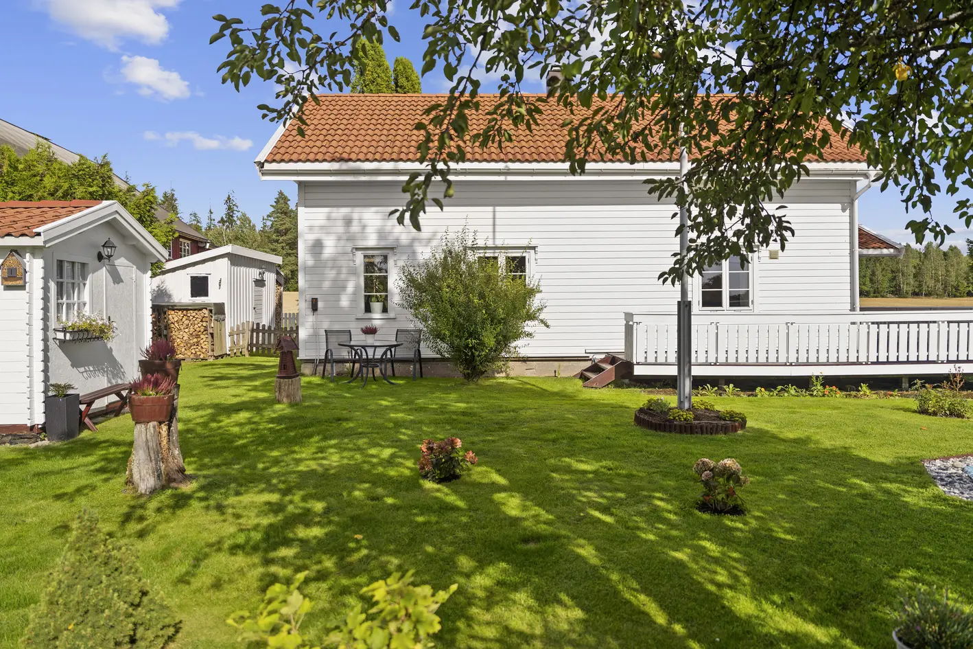 Flott & sjarmerende enebolig over 2 plan m/god planløsning | Idyllisk eiendom m/frodig og nydelig hage | Må oppleves! photo 5