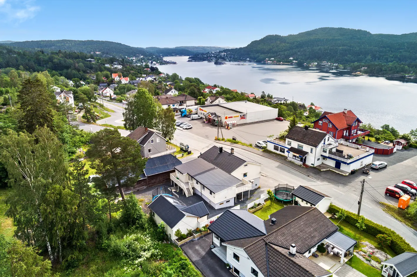 409m2 bolig midt i sentrum av Helle|Tre godkjente utleiedeler med gode leieinntekter! photo 4