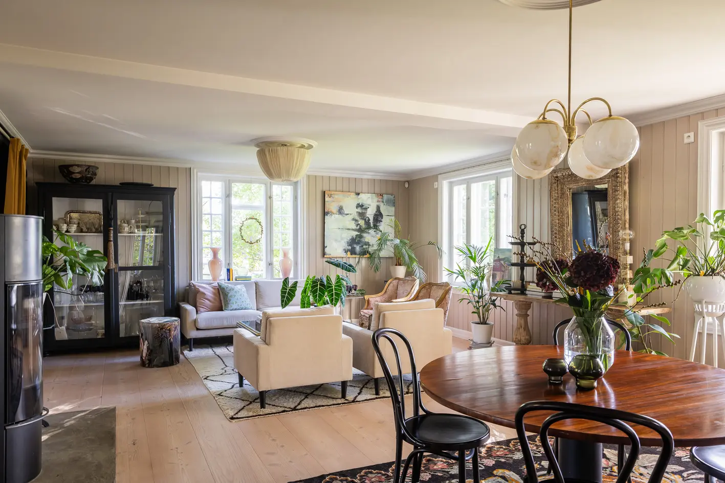 Klassisk sveitservilla | Frodig hage | Renovert i 2013 | Tomt, 2 118m² | Uthus og drivhus | Ramme for oppføring av bolig photo 5
