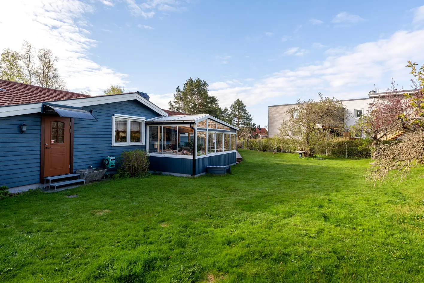 Attraktiv enebolig med alt på ett plan| to garasjer | Solrik tomt på hele 1533 m² | BRA 337 m² photo 3