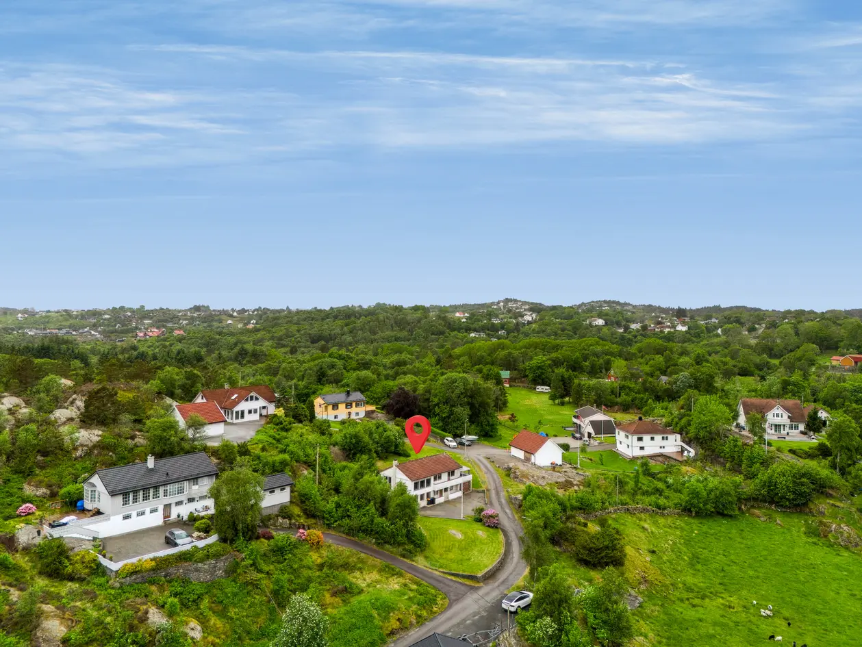 Romslig enebolig med stor tomt | Gode solforhold | Kort vei til sjø og turterreng photo 2