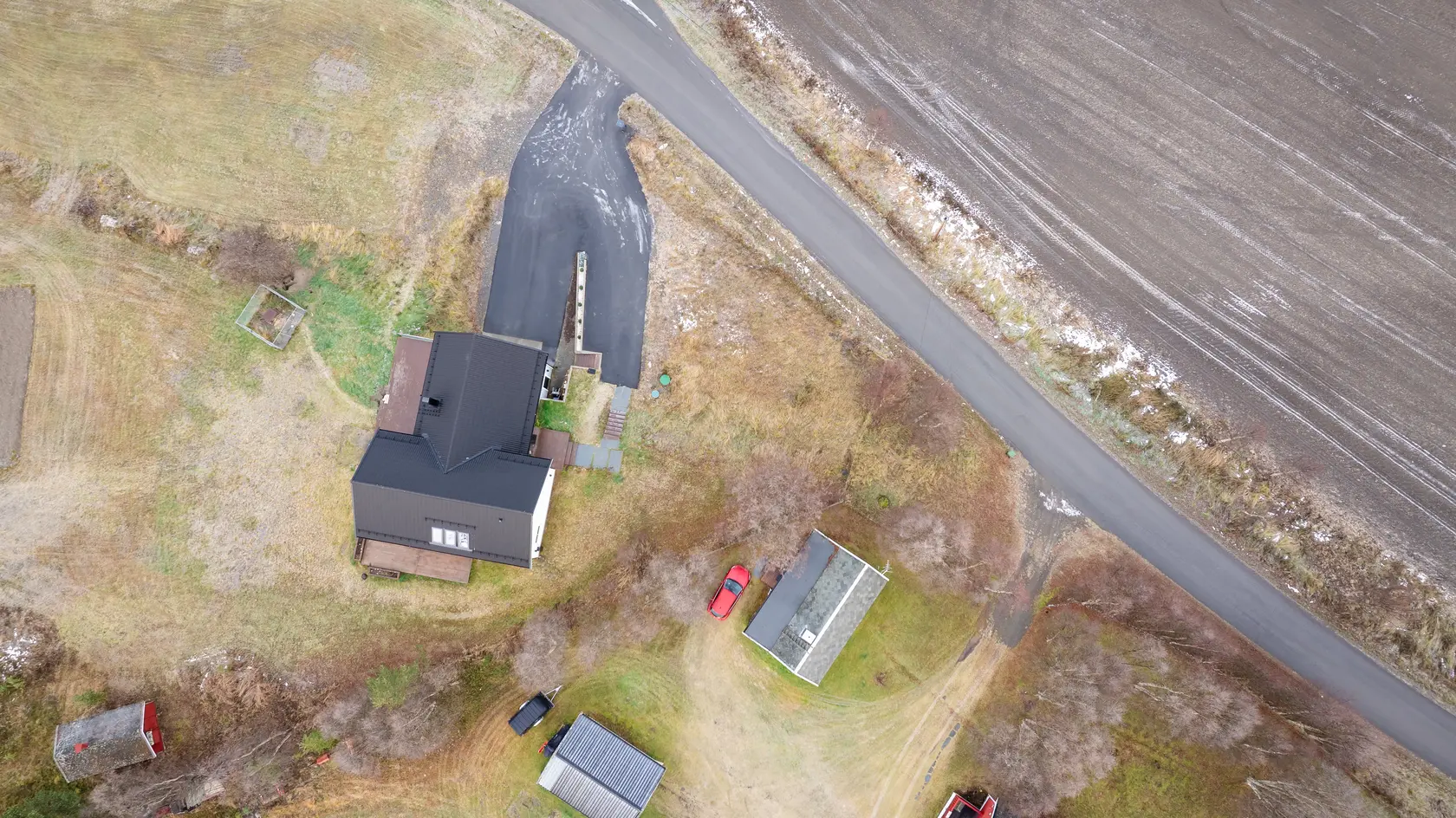 Boligtomt på Holmen - Naturskjønt område - Asfaltert vei photo 2