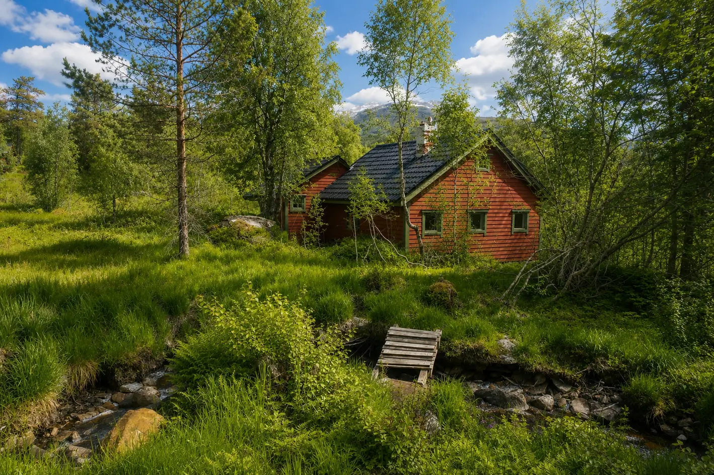 KVAMSKOGEN | Hytte med betydelig rehabiliteringsbehov nær Furedalen alpinsenter