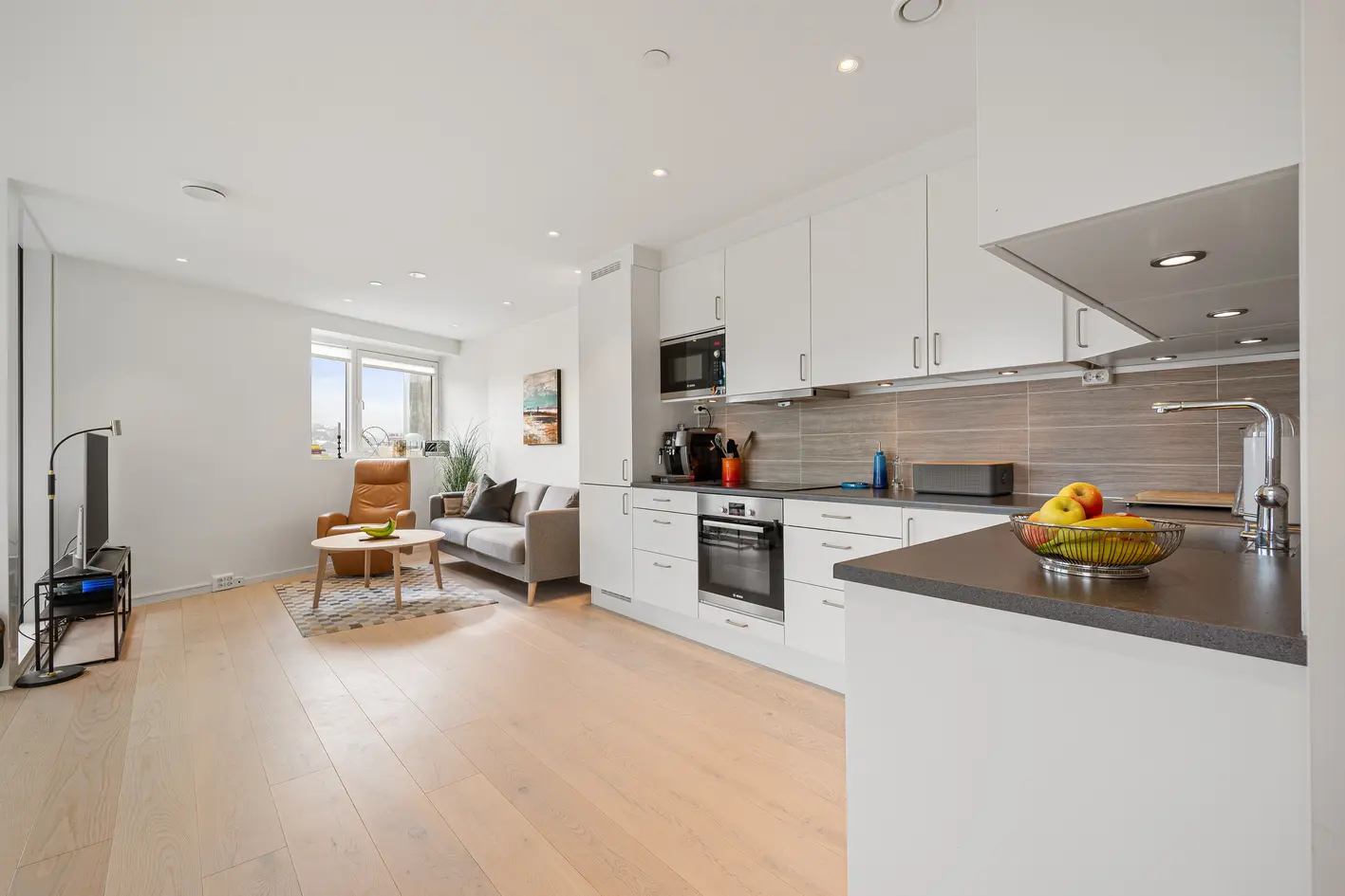 Moderne 3-roms leilighet | Sentrumsnært | Garasje | Innglasset balkong, sportsbod og felles takterrasse | Heis photo 5