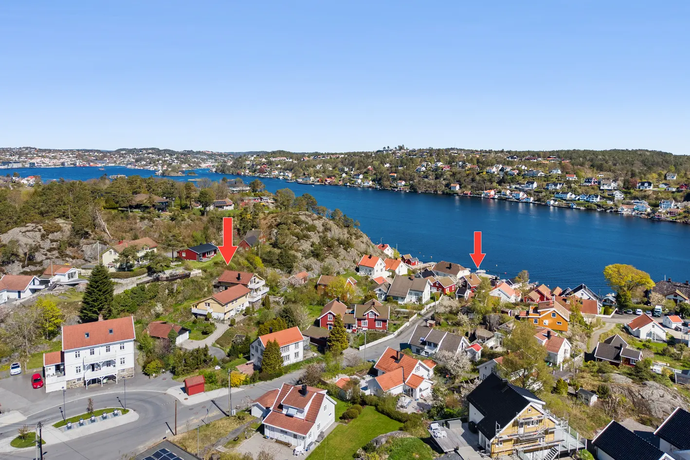 Stor, innholdsrik eiendom m/fleksibel planløsning-Romslig, usjenert tomt(2662 m2)-Nydelig sjøutsikt-Brygge m/sjøbod photo 5