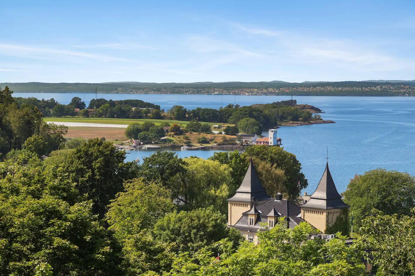 Romslig 2-roms leilighet med fantastisk beliggenhet. Flott sjøutsikt og gode solforhold., moss