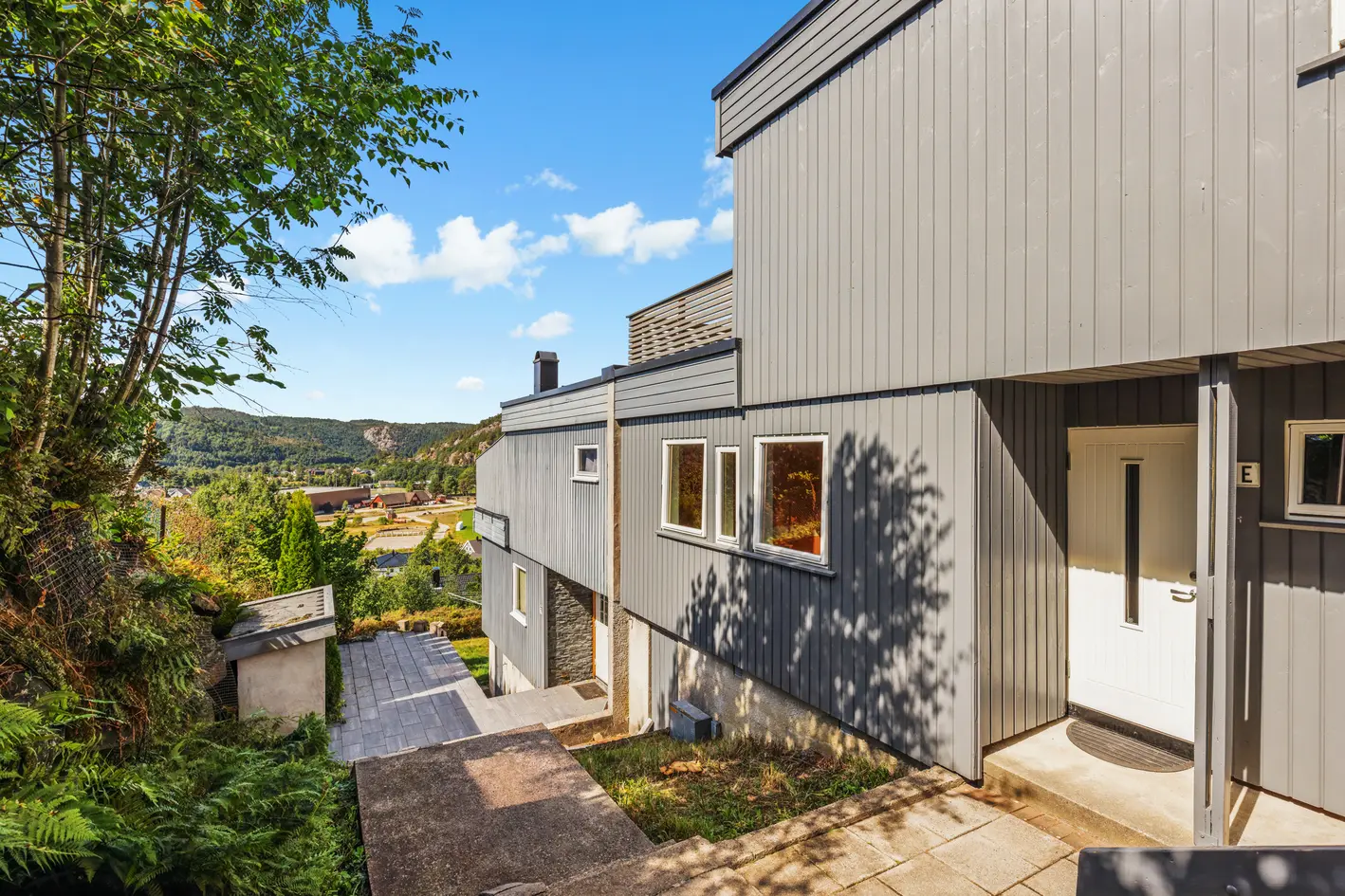 Hus – nodeland - Bilde 2