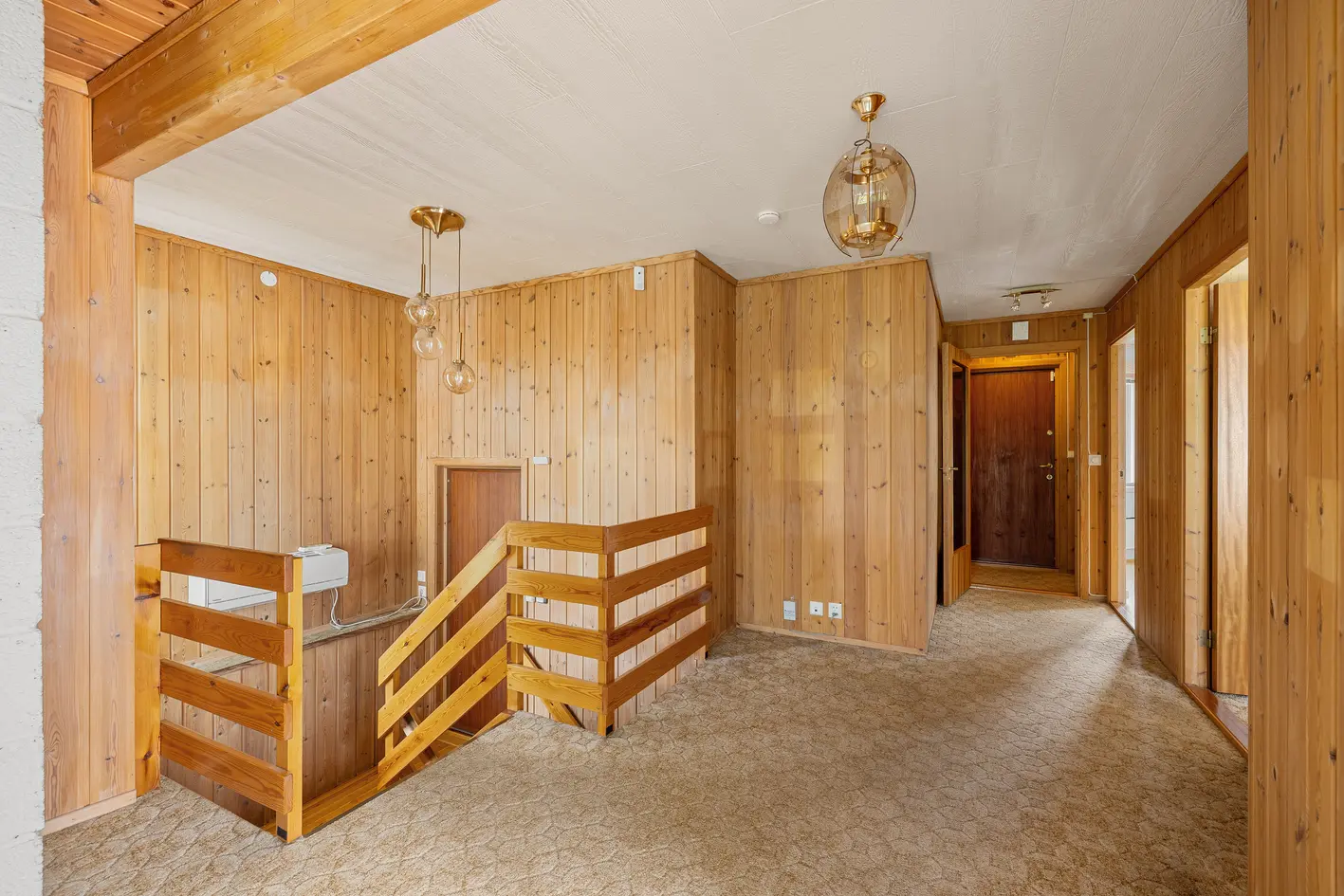 Familievennlig halvpart tomannsbolig o/2 plan! Skjermet uteplass og velholdt hage - Carport - Moderniseringsbehov! - View 5