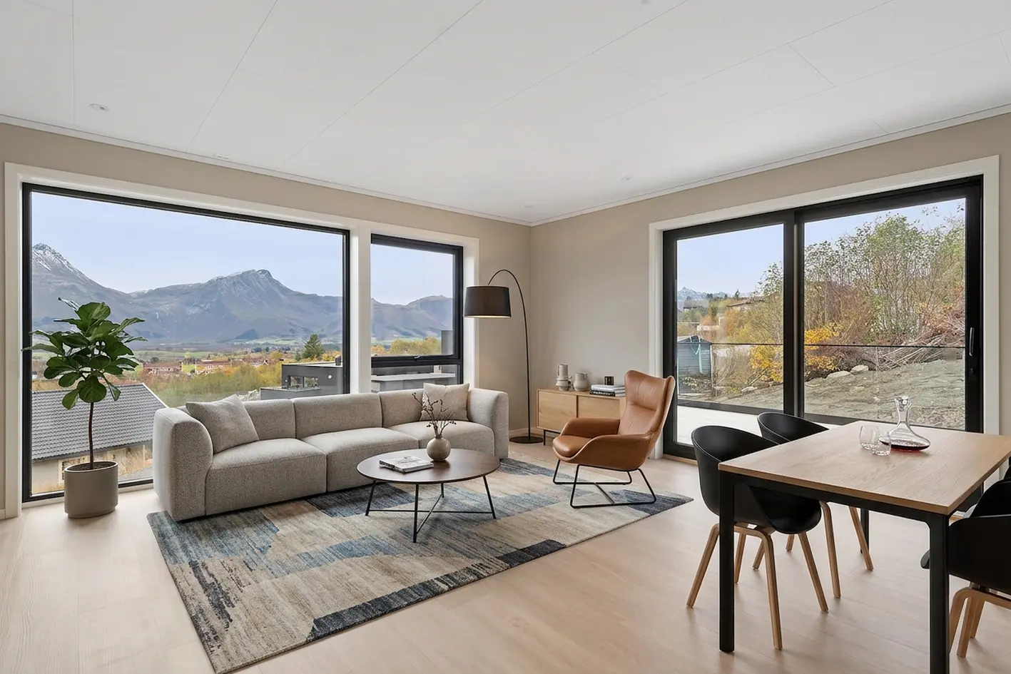 Apartament 4 camere, 111 m²