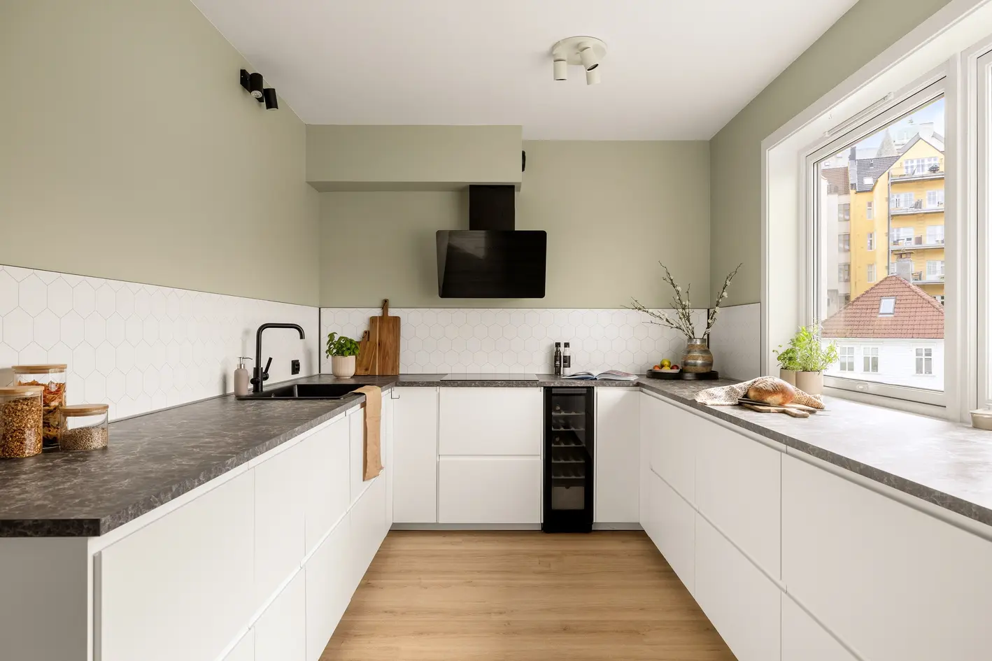 Apartment in Bergen, Nordnes, Skuteviken - Bilde 3