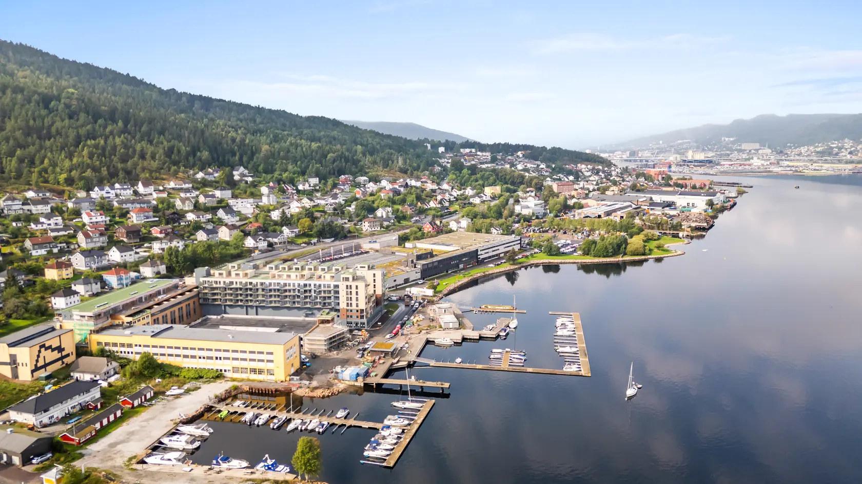 Lekker og nyoppført (2025) 2-roms leilighet med fjordutsikt | Balkong | Heis | Garasjeplass | IN-ordning! photo 5