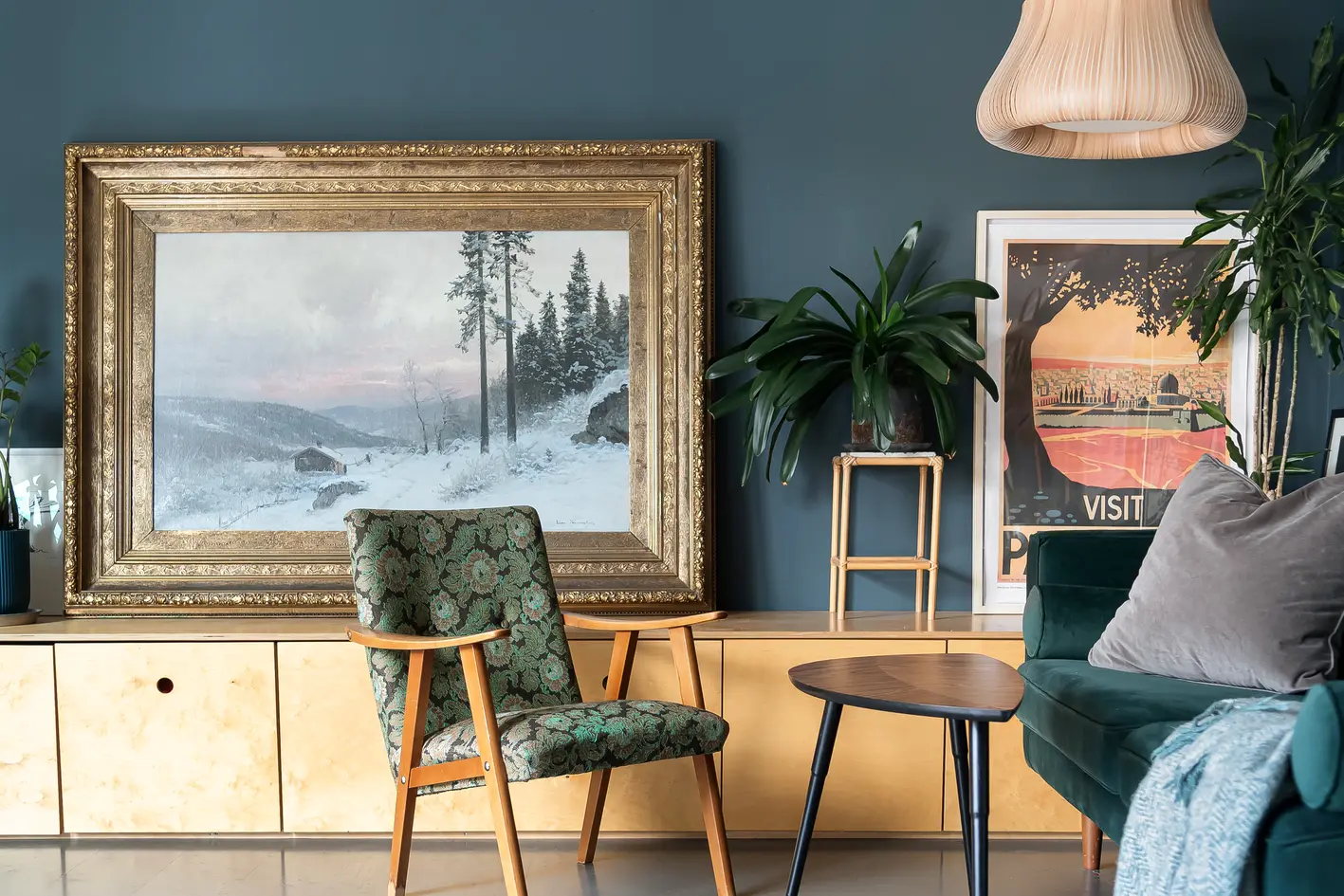 Utbyggingsmulighet! - Unik og gjennomgående loftsleilighet med solrik balkong - Gulvareal på 75 kvm - Stort potensial! - More