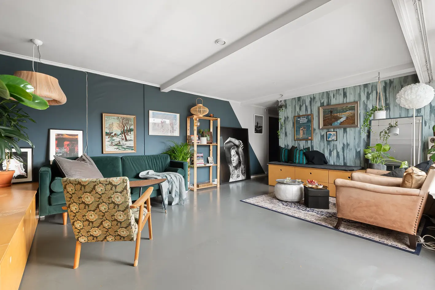Utbyggingsmulighet! - Unik og gjennomgående loftsleilighet med solrik balkong - Gulvareal på 75 kvm - Stort potensial! - View 4