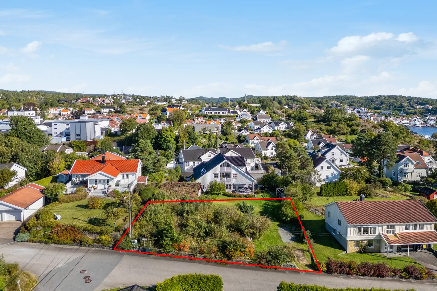Sentral tomt i attraktiv bydel | Solrikt | Barnevennlig | Gangavstand til alle sentrumstilbud photo 4