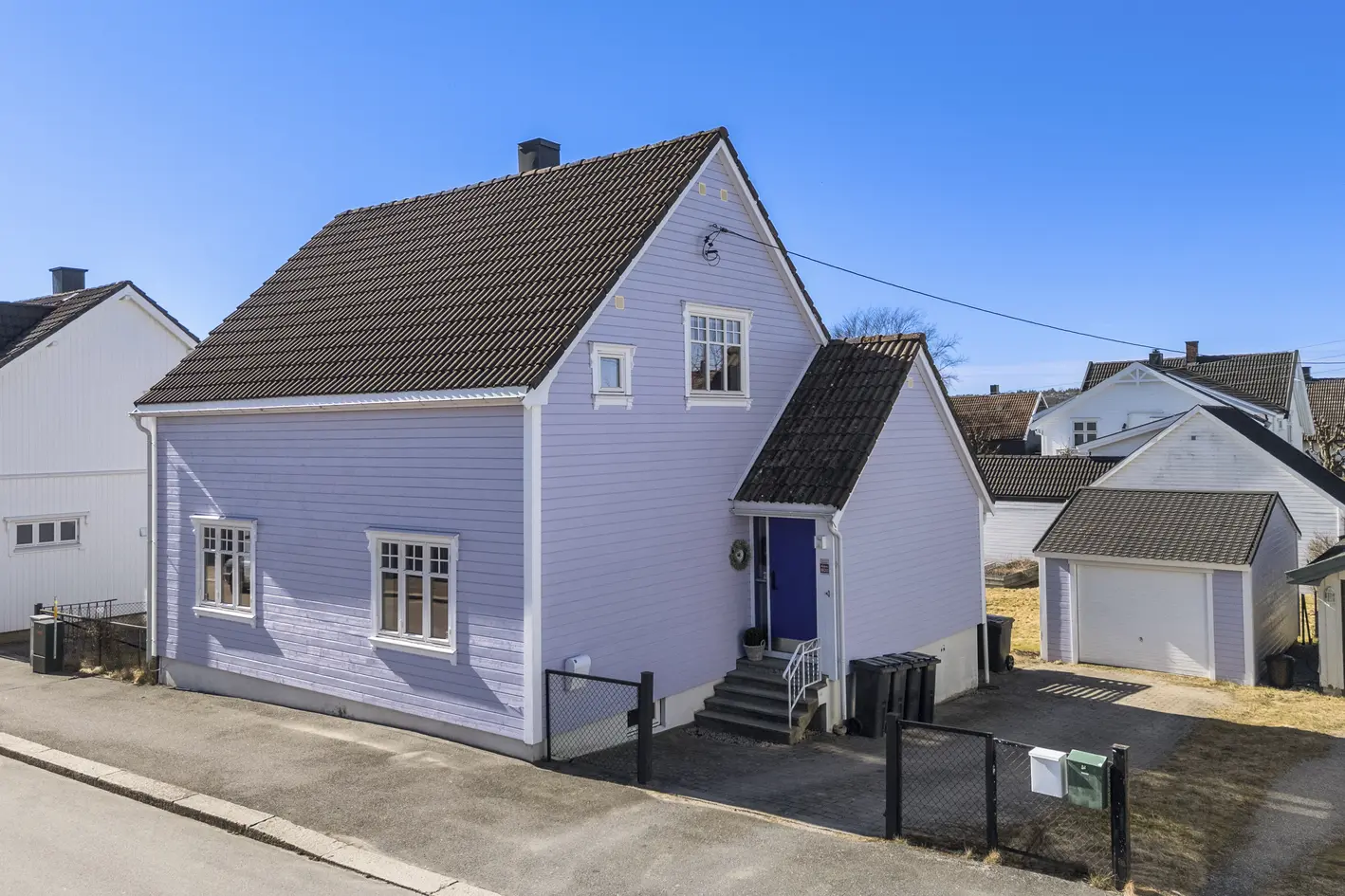 Eneboligen Villa Lavendel - Stor hage -Vinterhage - Garasje photo 4