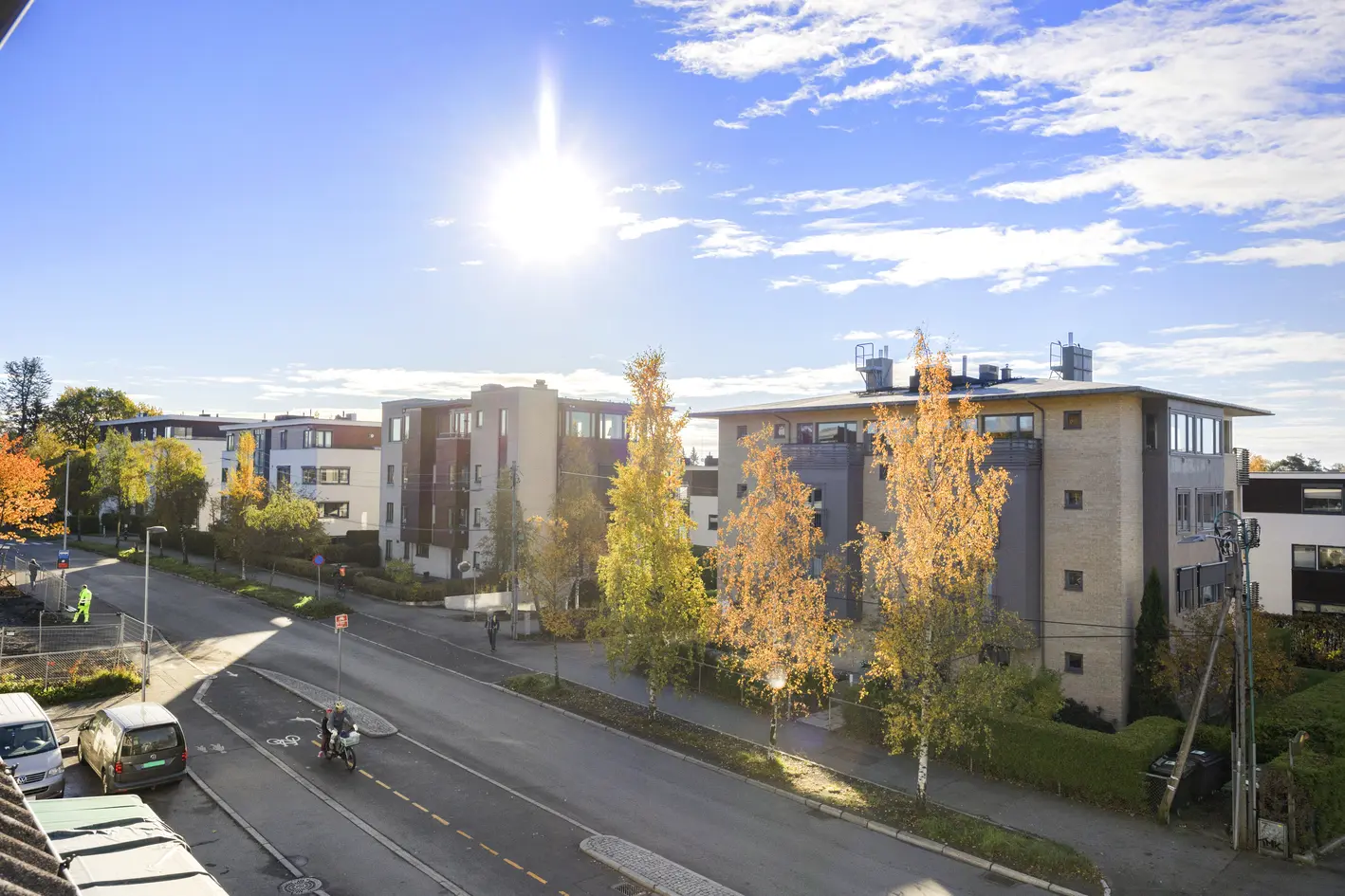 Attraktiv, gjennomgående 3-roms toppleilighet. God takhøyde | stort potensial | Parkering | Mulighet for verdiskapning photo 1