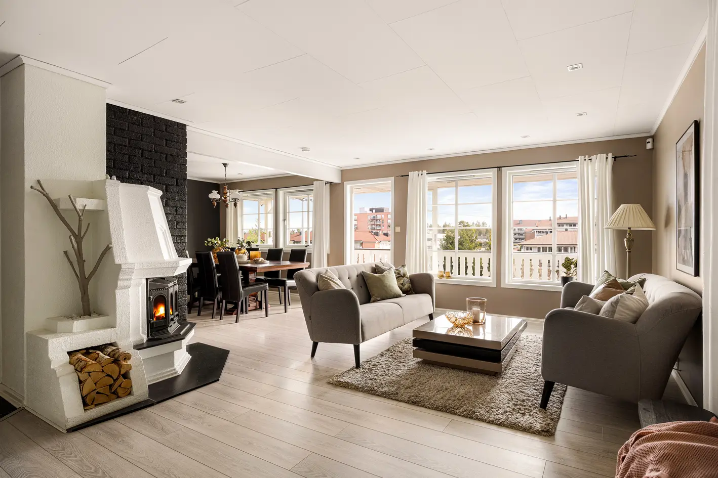 Tiltalende familiebolig i skjermet blindvei | Garasje | Flott terrasse | Etablert boligområde | Rasta skole photo 2