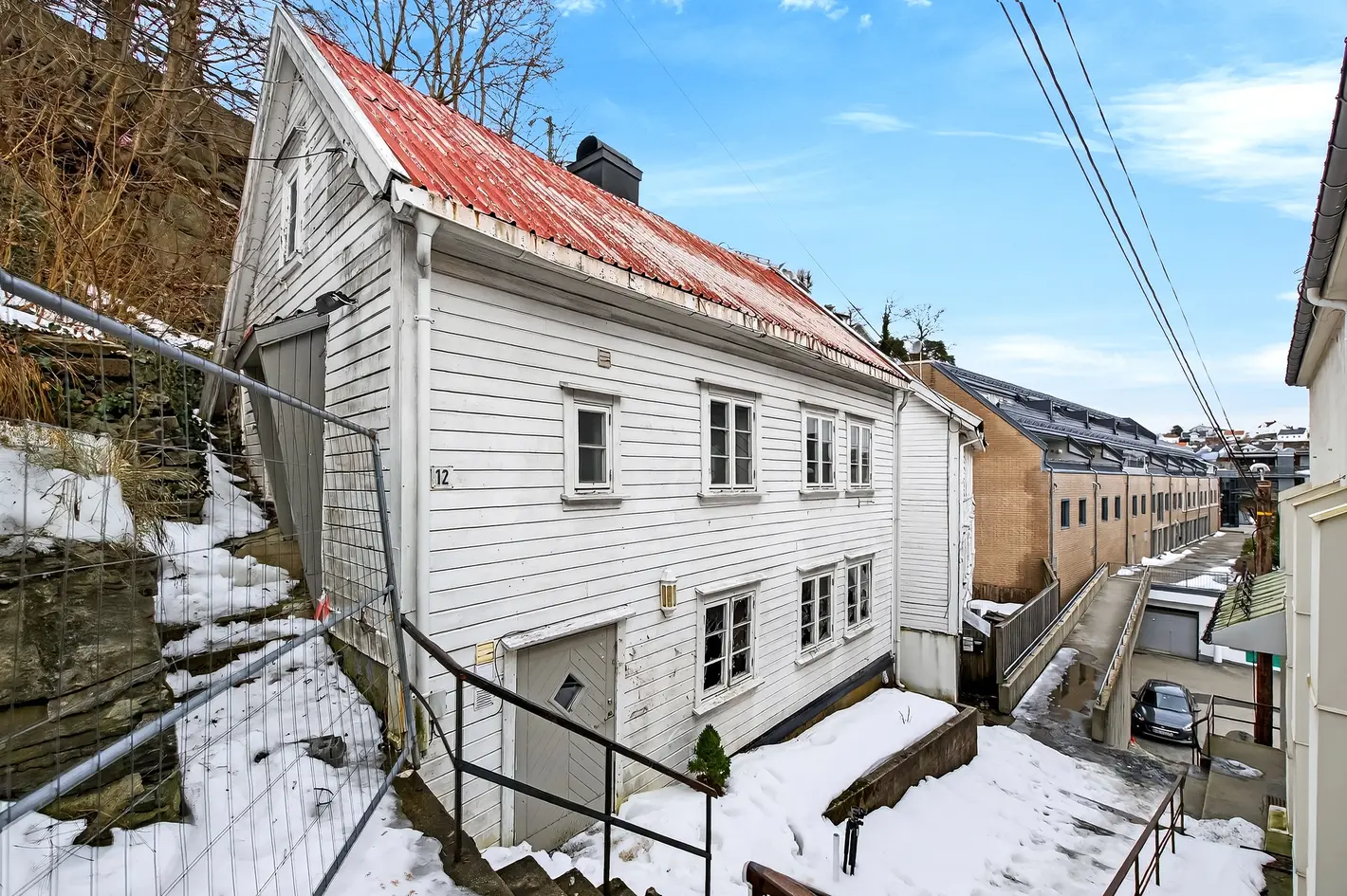 Sentrumsnær enebolig med potensial – kort vei til alt, arendal
