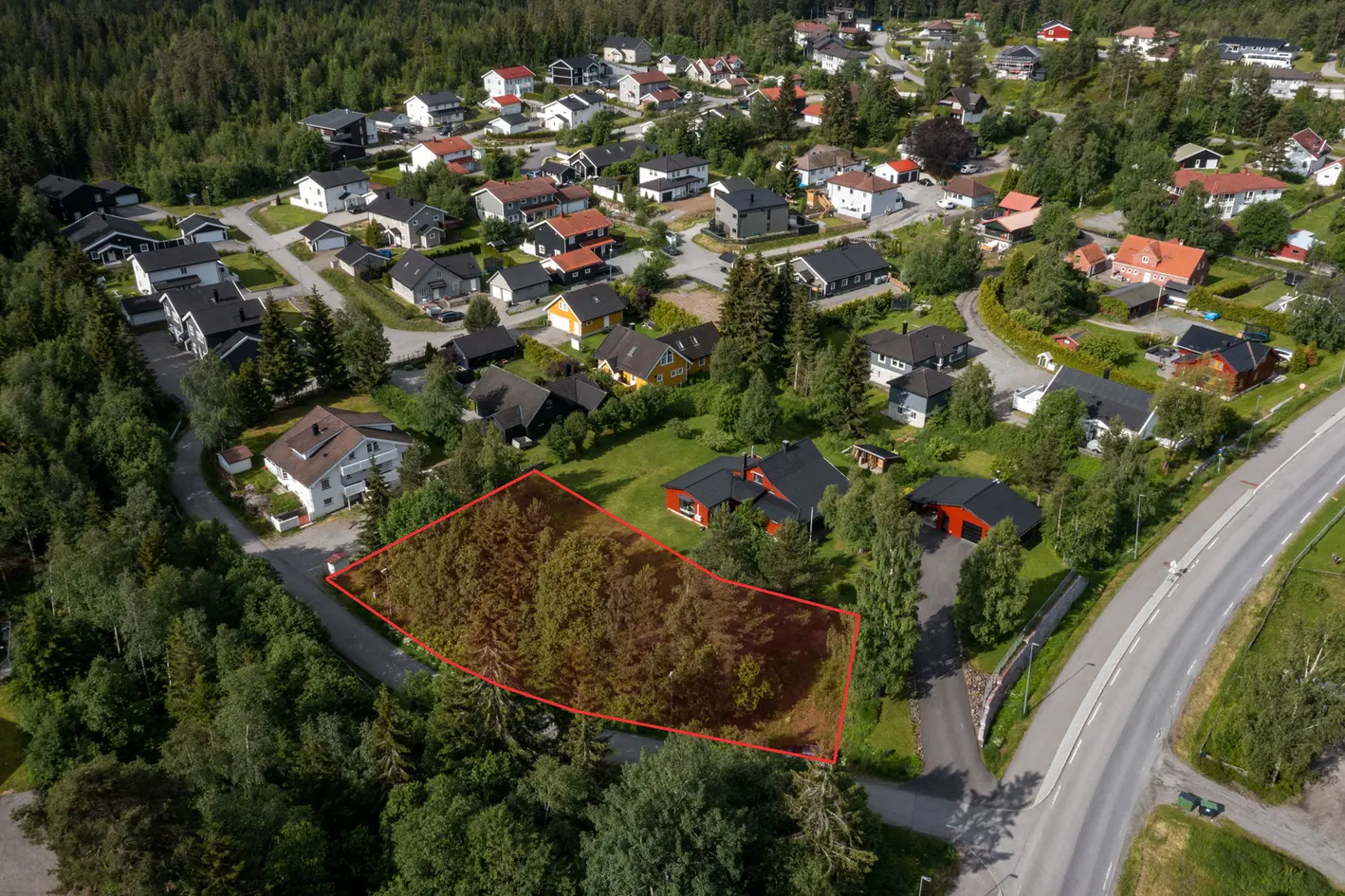 Solrik boligtomt på 1 269 kvm regulert til boligformål - BYA = 25%. Barnevennlig beliggenhet og nærhet til Romeriksåsen! photo 3